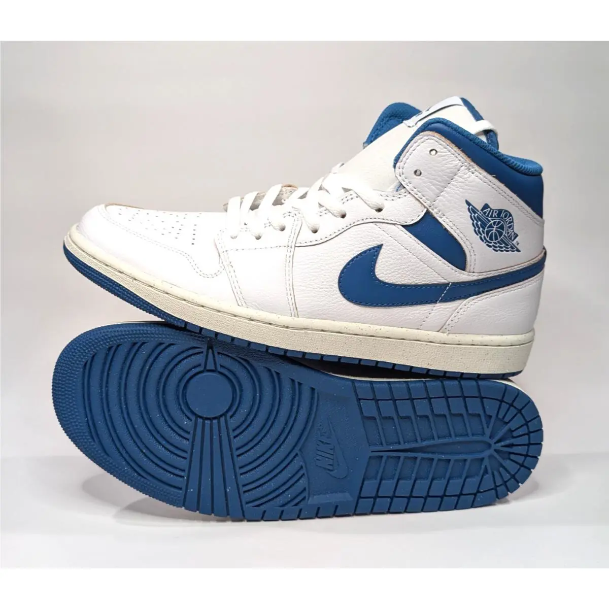 Nike shoes - Air Jordan 1 Mid SE - FN5215-141 - White/Blue 2