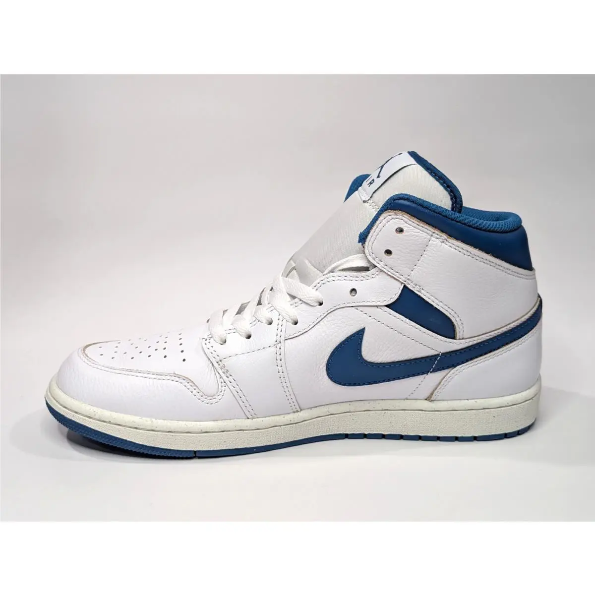 Nike shoes - Air Jordan 1 Mid SE - FN5215-141 - White/Blue 5
