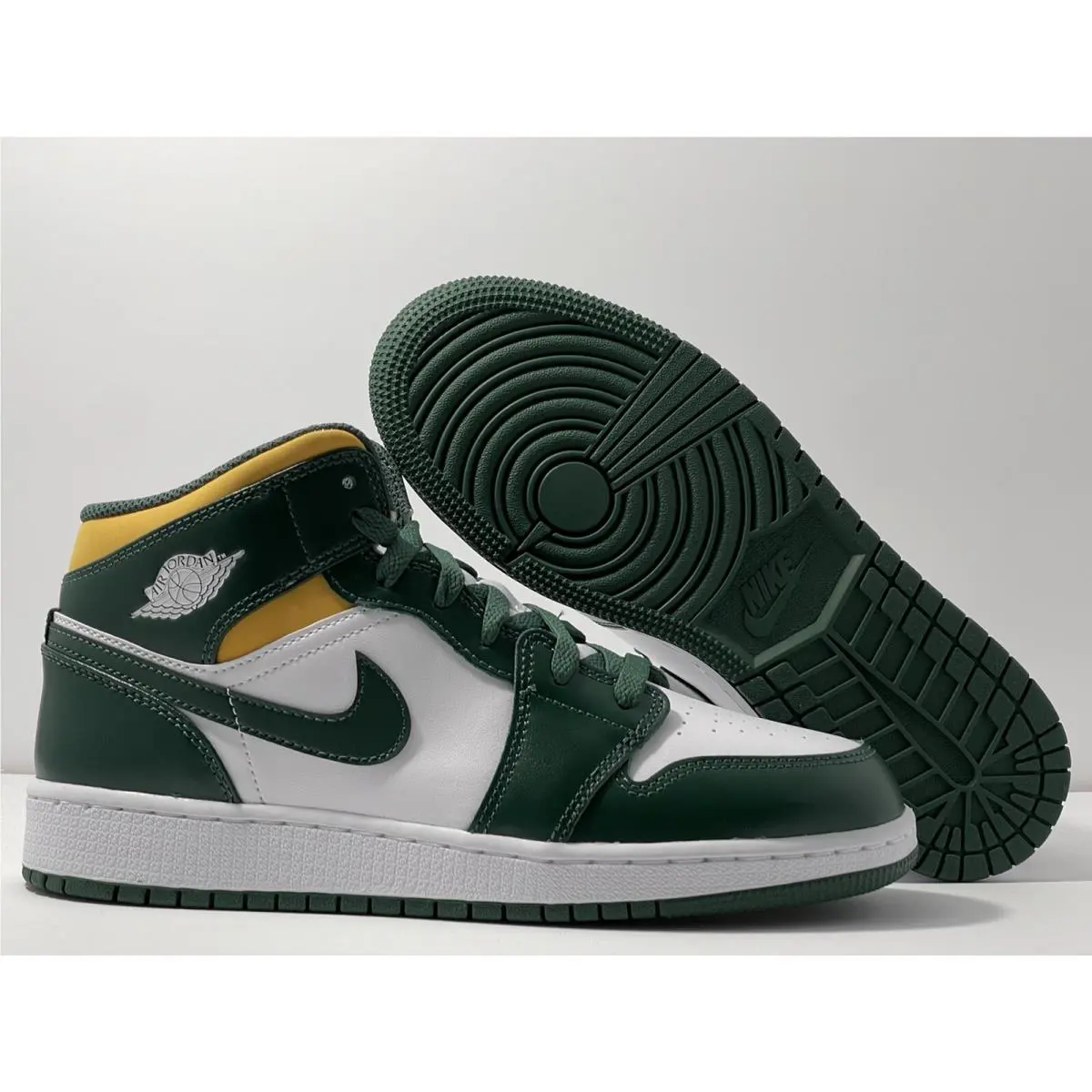 Nike shoes - Air Jordan 1 Mid GS - 554725-371 - Noble Green Pollen White 4
