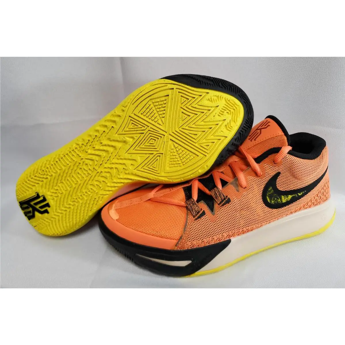 Nike shoes - Orange 4