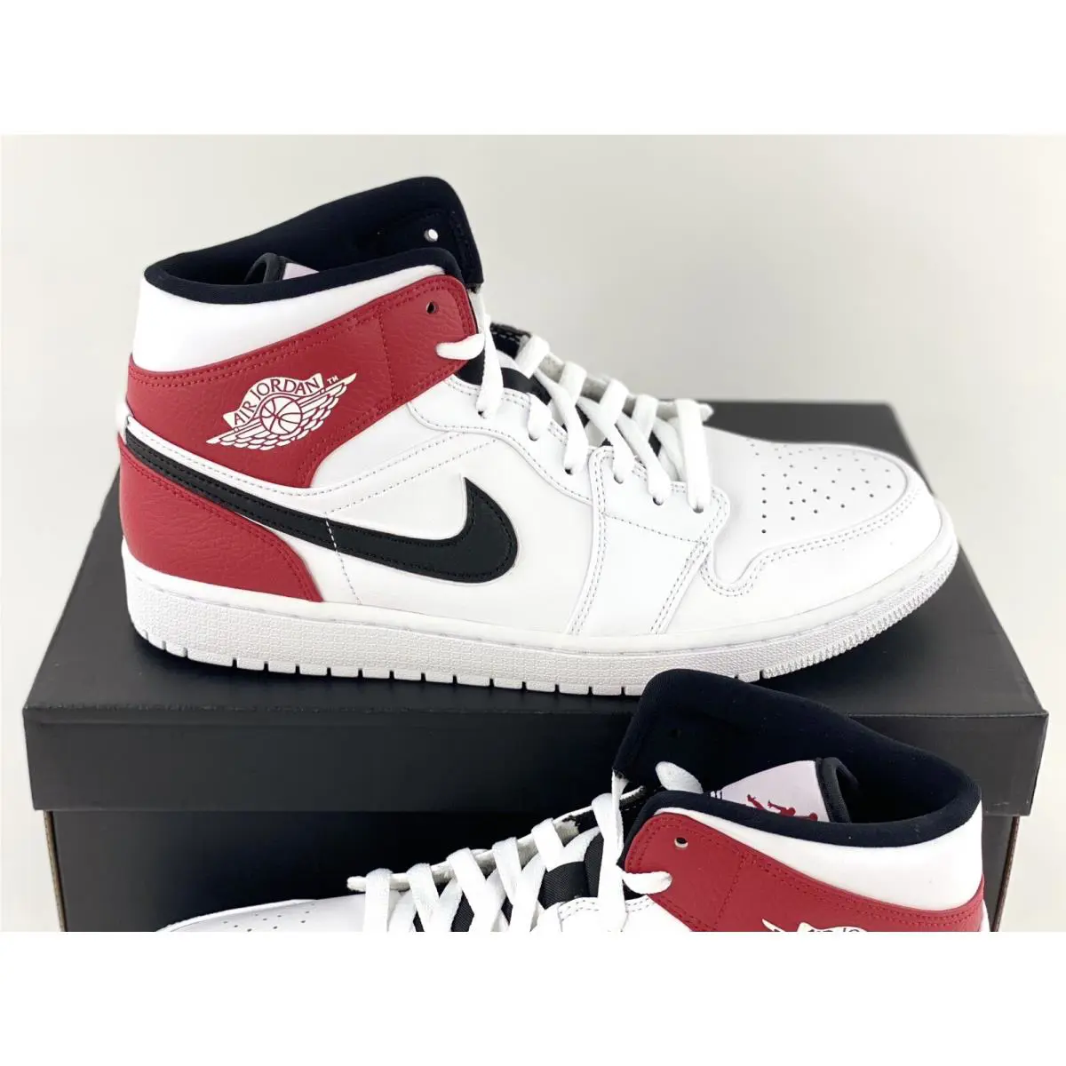Nike shoes - Air Jordan 1 Mid - Air Mid - 554724-116 - White 3