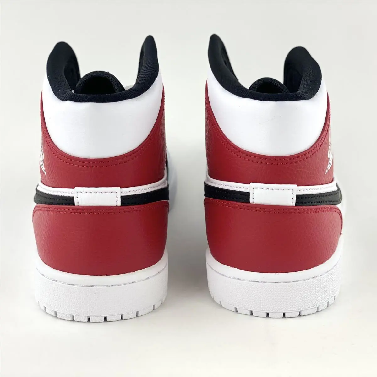 Nike shoes - Air Jordan 1 Mid - Air Mid - 554724-116 - White 4