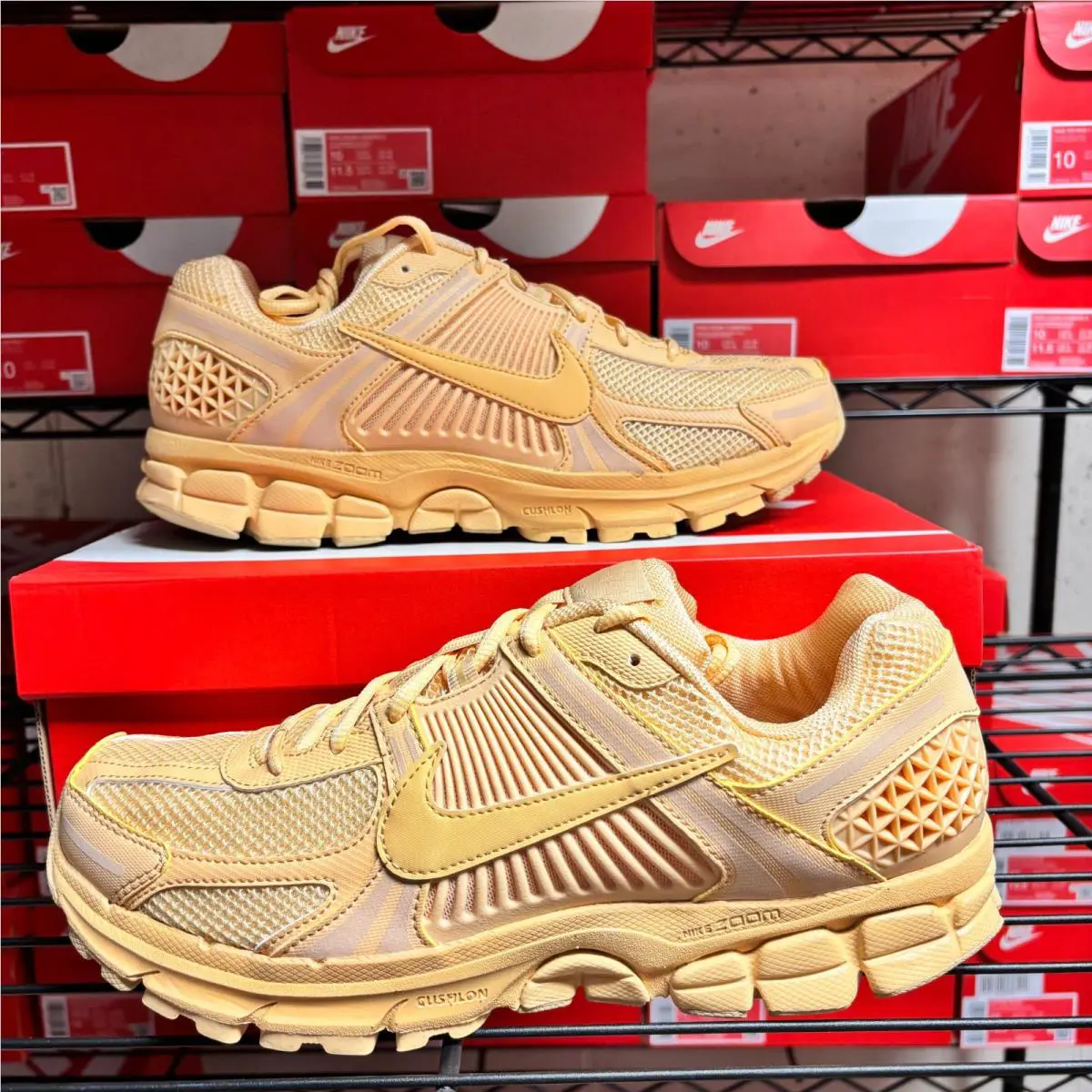 Nike shoes - HF5493200 - HF5493-200 - Gold 5