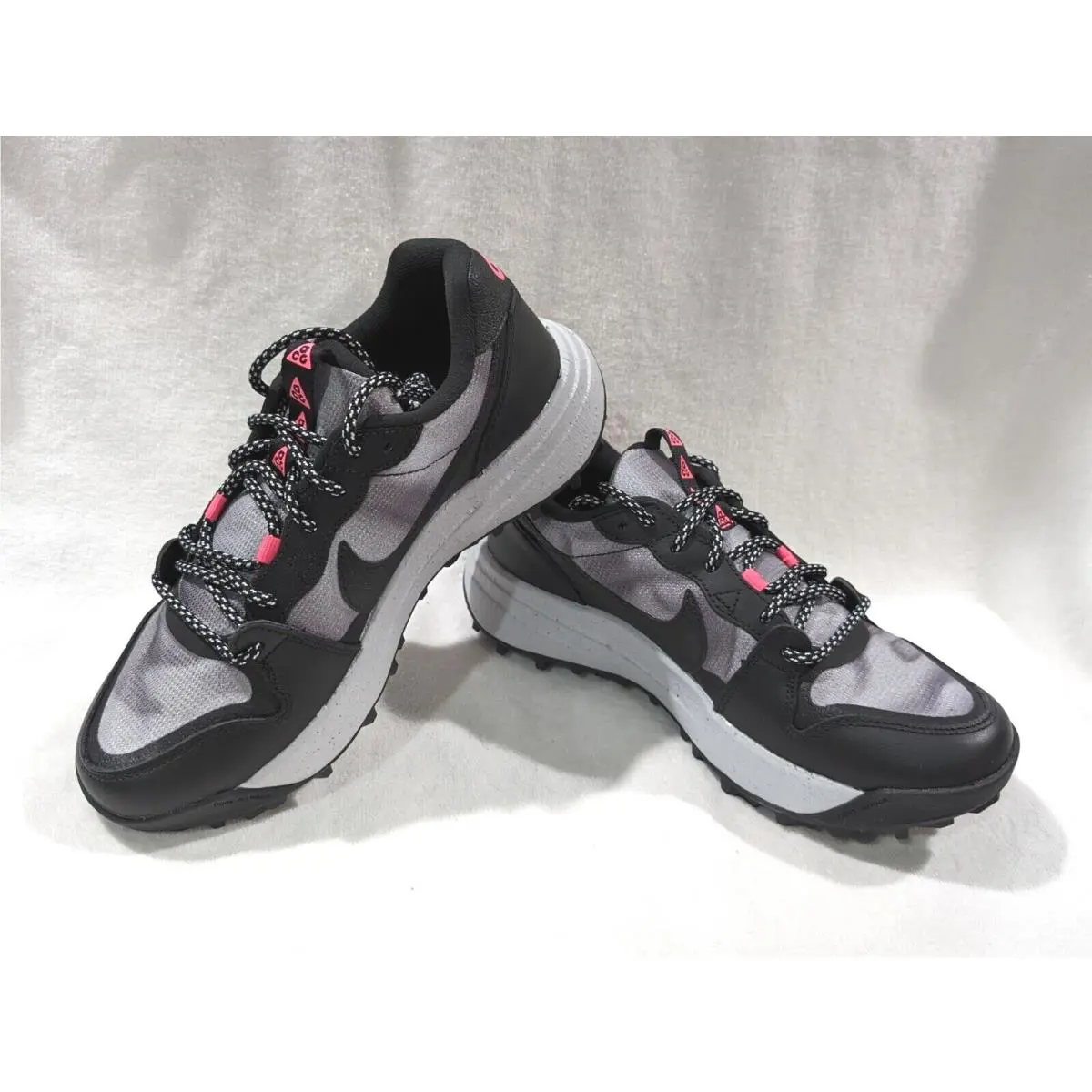 Nike shoes - Nike ACG Lowcate SE - ACG Lowcate - DR1030-001 - Black/Hyper Pink/Grey 8