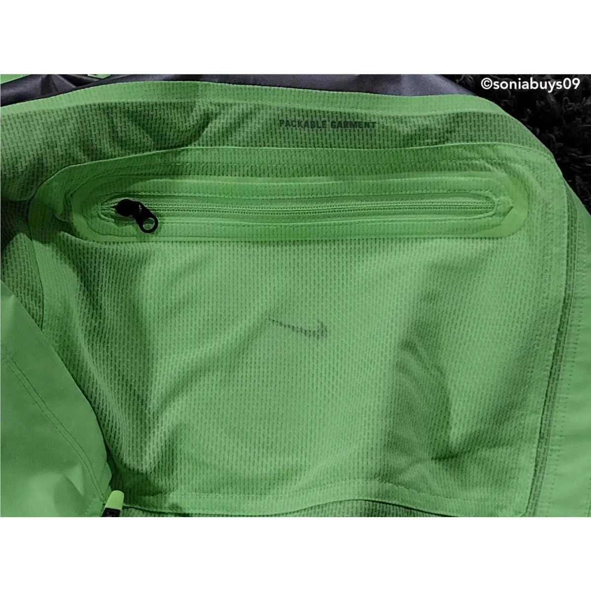 Nike clothing - GORE-TEX INFINIUM - INFINIUM - Neon 4