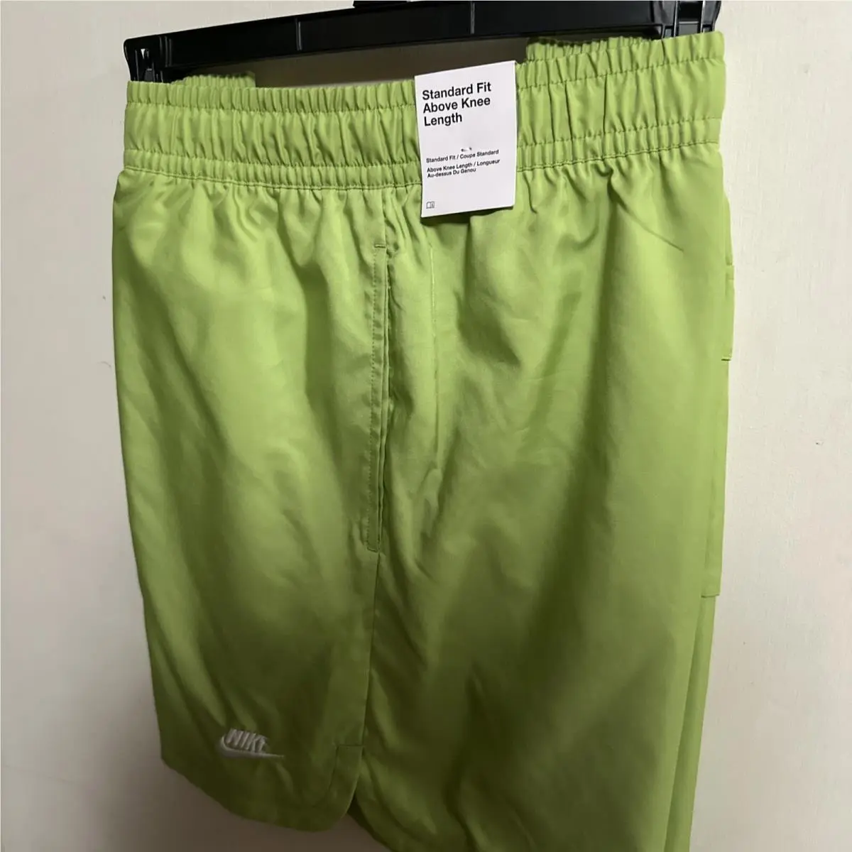 Nike clothing - Woven - Woven - Dm6829 - Pink green (UPC: 0195245676698) 0