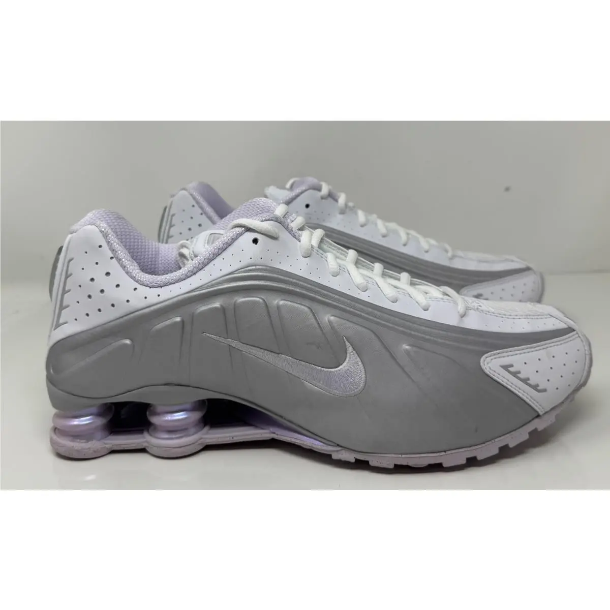 Nike Shox R4 Women`s Size 10 White/barely Grape HF5076-100 Noboxlid