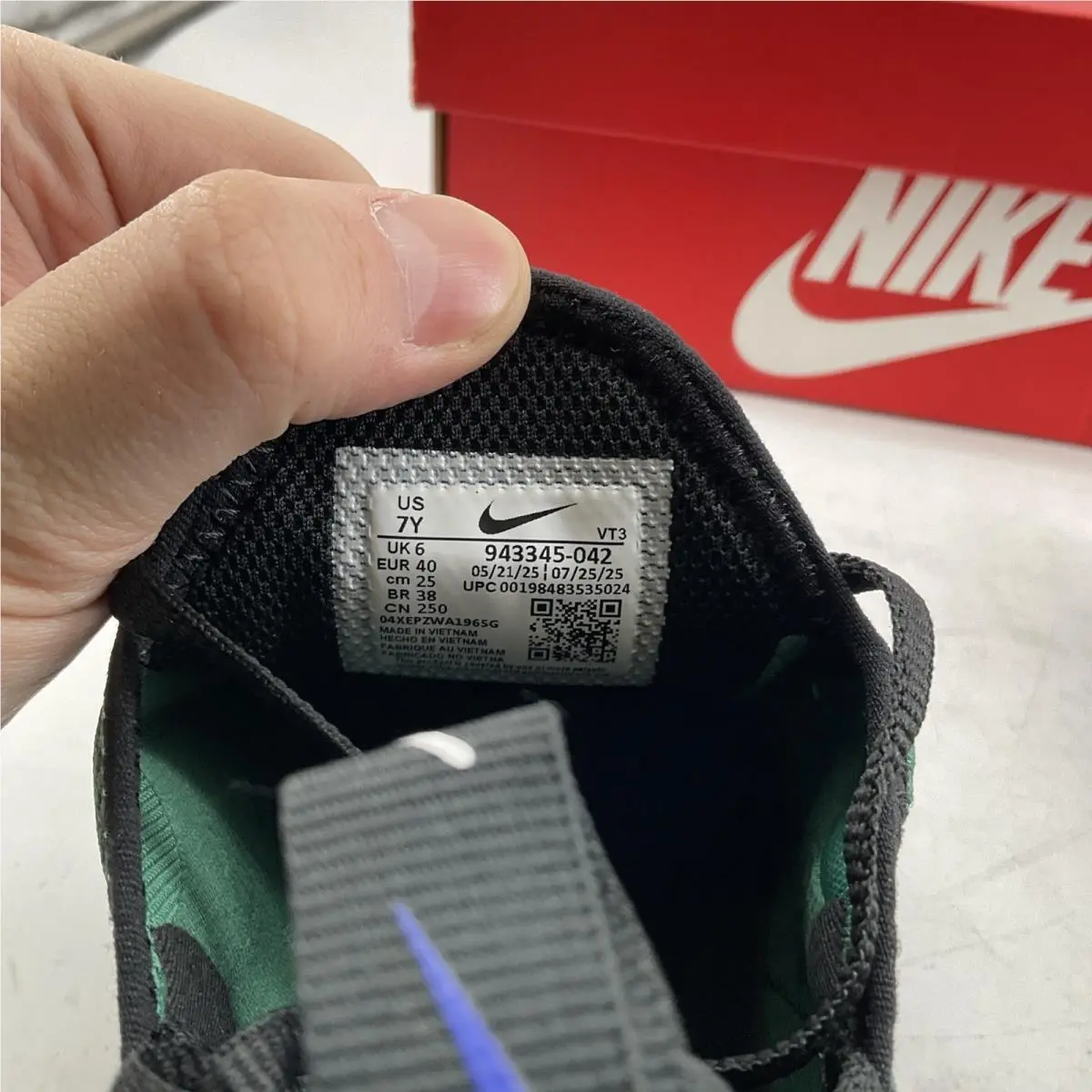 Nike shoes - Nike Air Max 270 - Air Max - AH8050-100 - White 8