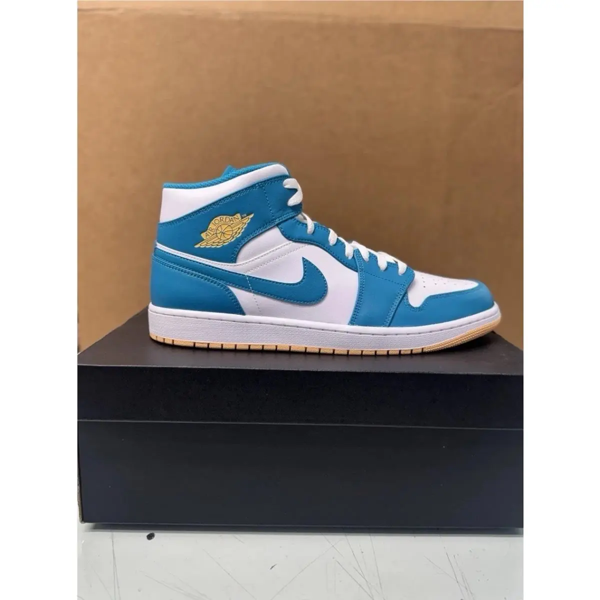 Nike shoes - Air Jordan 1 - Air - DQ8426-400 - White, Manufacturer: Aquatone/Celestial Gold/White 1