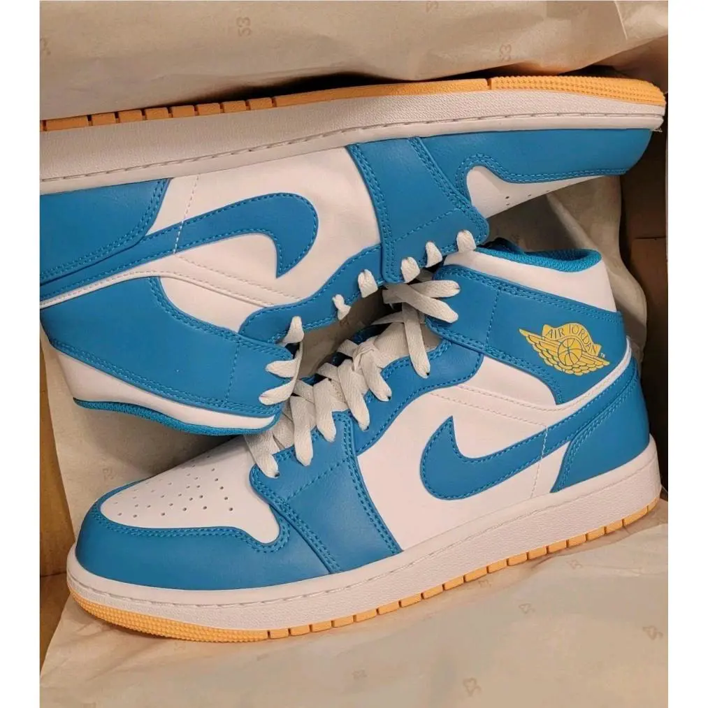 Nike shoes - Air Jordan 1 - Air - DQ8426-400 - White, Manufacturer: Aquatone/Celestial Gold/White 4