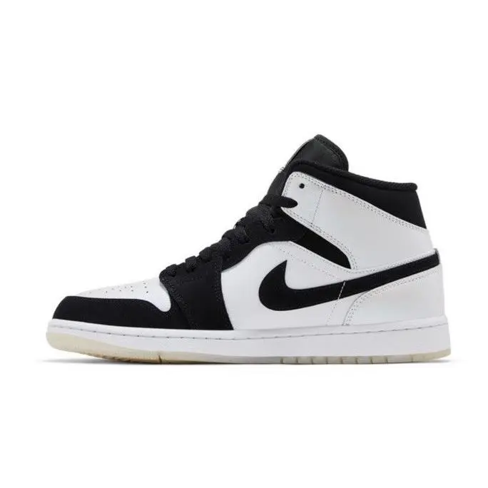 Nike shoes - Air Jordan 1 Mid SE - DH6933-100 - White 3