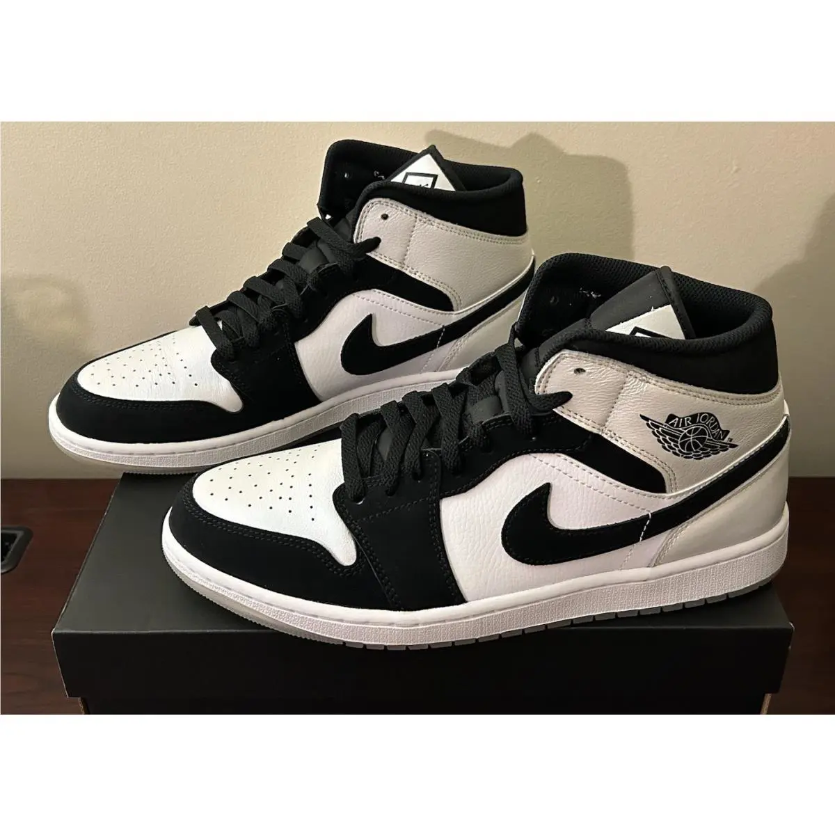 Nike shoes - Jordan Air Jordan 1 Mid - DH6933-100 - WHITE & BLACK 0