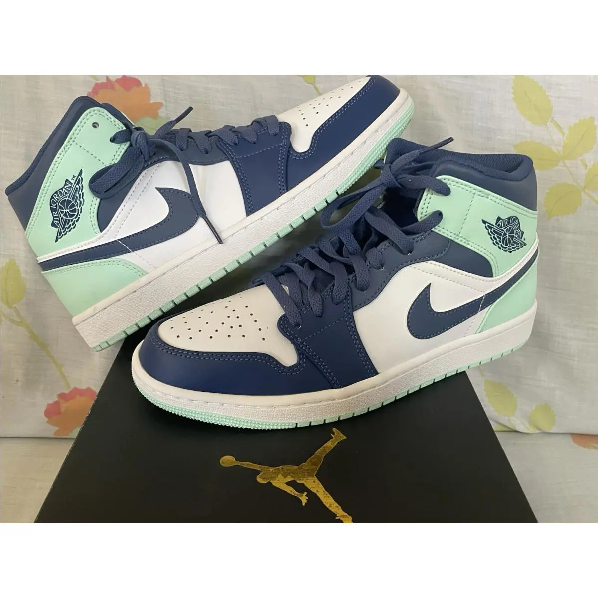 Nike shoes - Air Jordan 1 Mid - Air Mid - 554724-413 - Multicolor 0