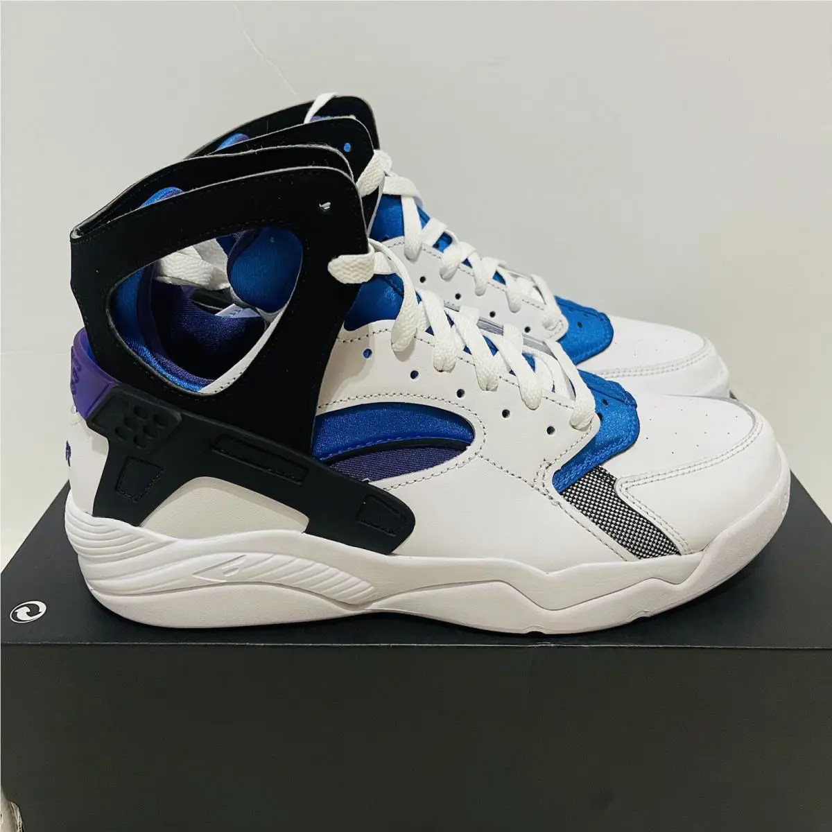 Nike shoes - Nike Air Flight Huarache - Air Flight Huarache - FD0183101 - White 0
