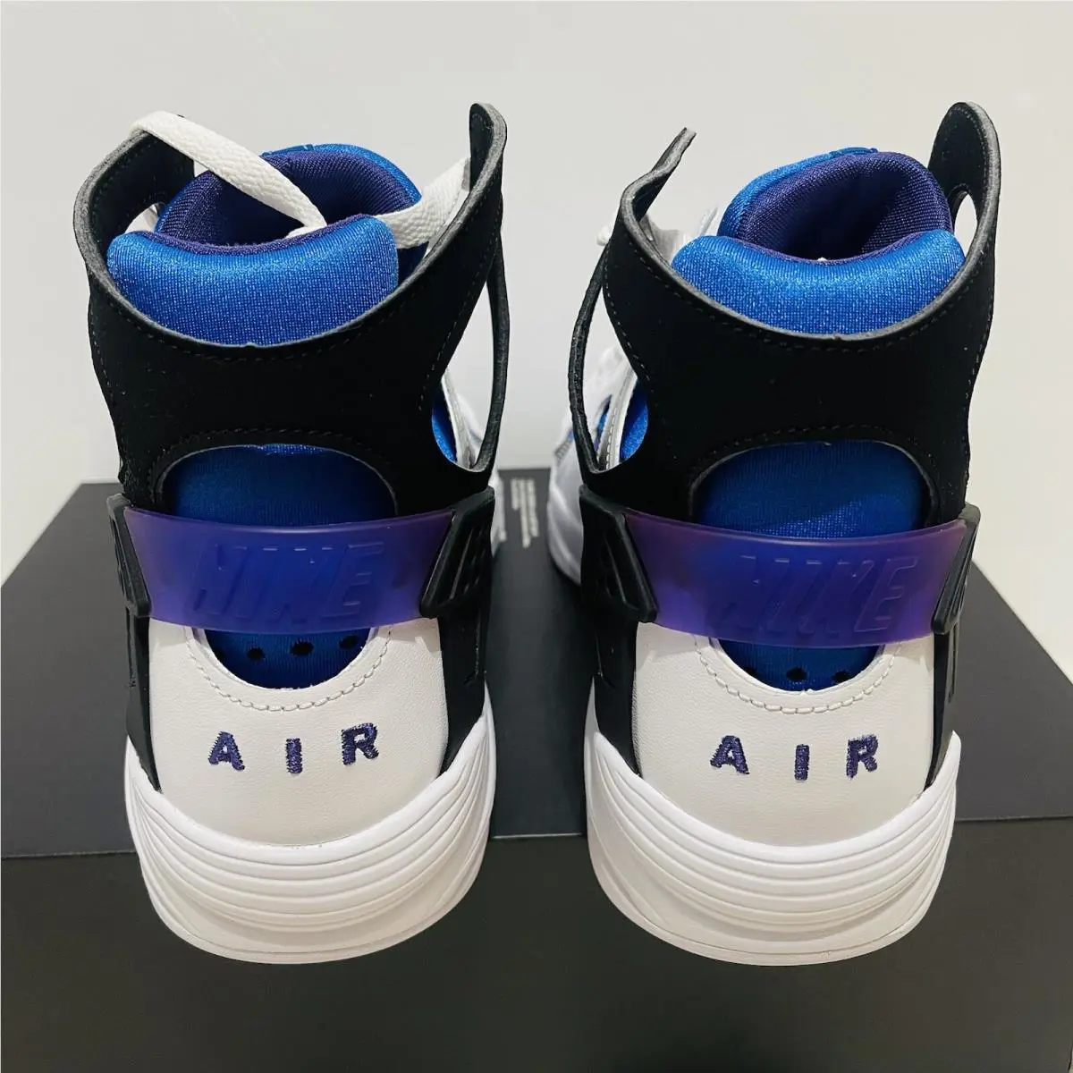 Nike shoes - Nike Air Flight Huarache - Air Flight Huarache - FD0183101 - White 3