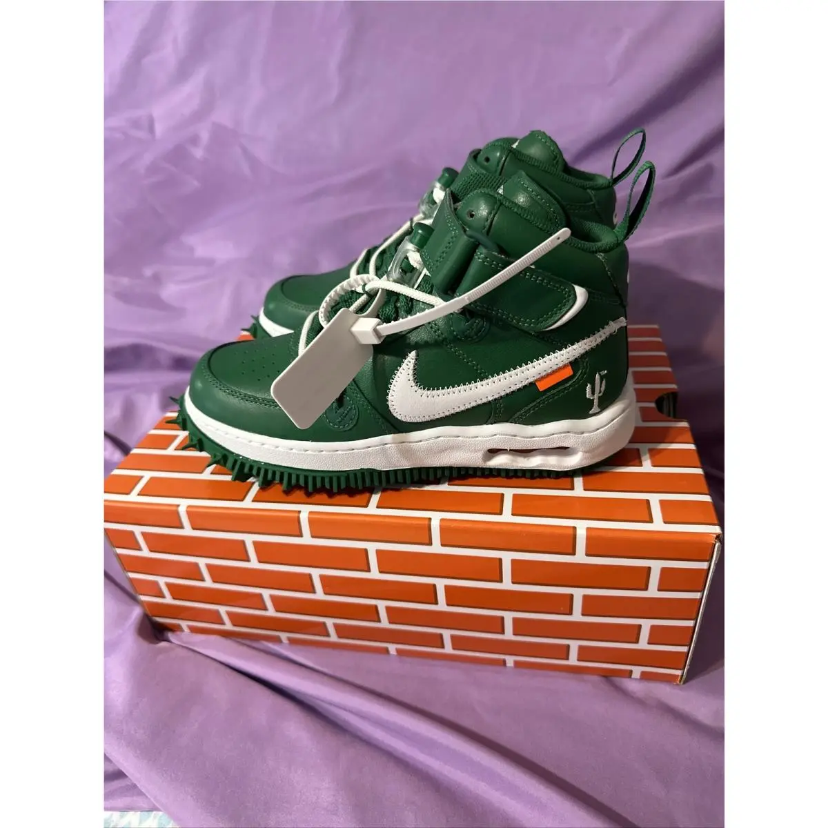 Size 6 -nike Air Force 1 Mid SP Leather x Off-white Pine Green