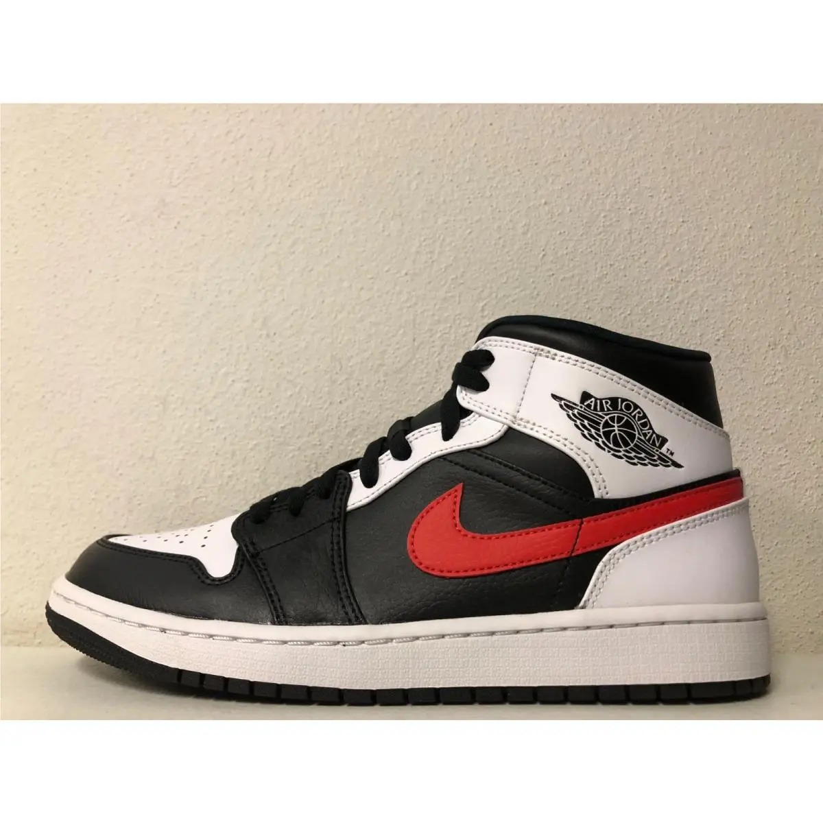 Nike shoes - Air Jordan 1 Mid - Air Mid - 554724-075 - Black/Chile Red-White (UPC: 194501095204) 0