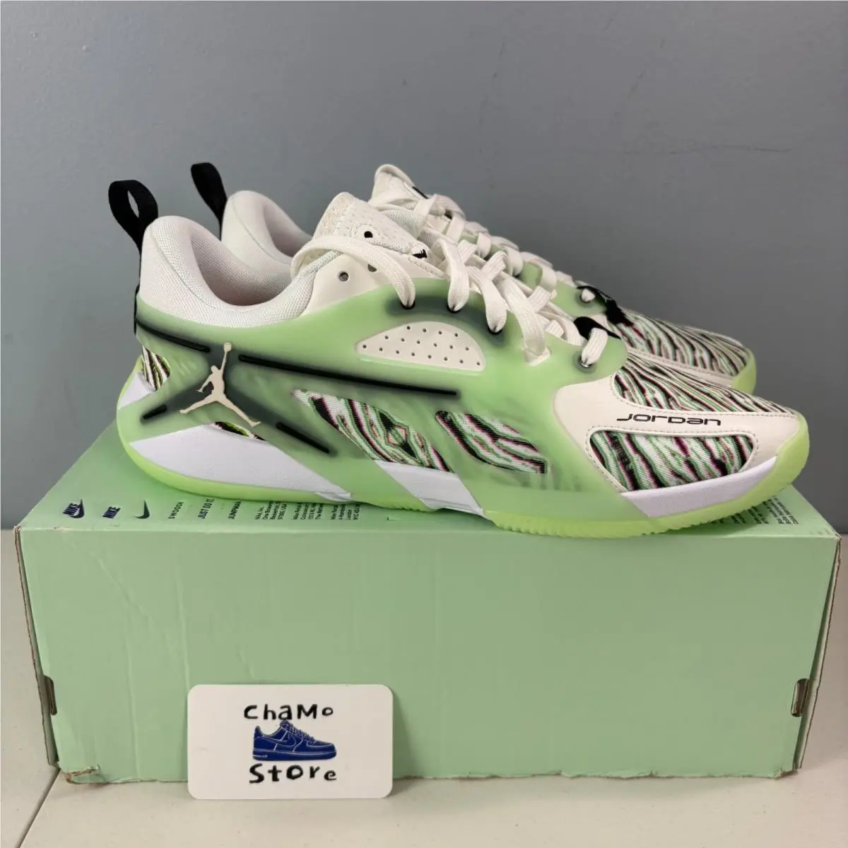 Air Jordan Heir Basketball Shoes Green FZ2471 100 Woman Sz 11.5 Men Sz 10 by Nike