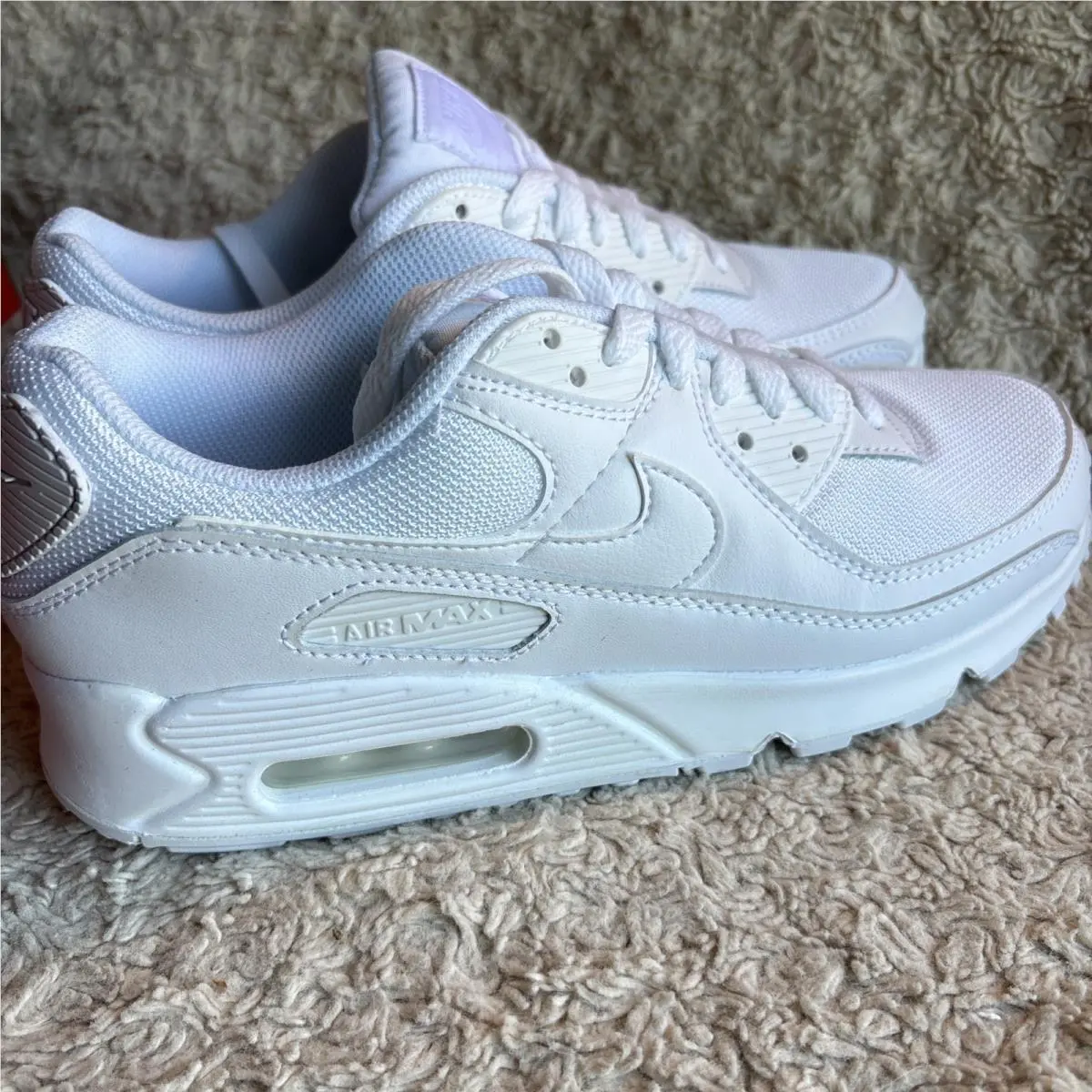 Size 9.5 - Nike Women`s Air Max 90 White