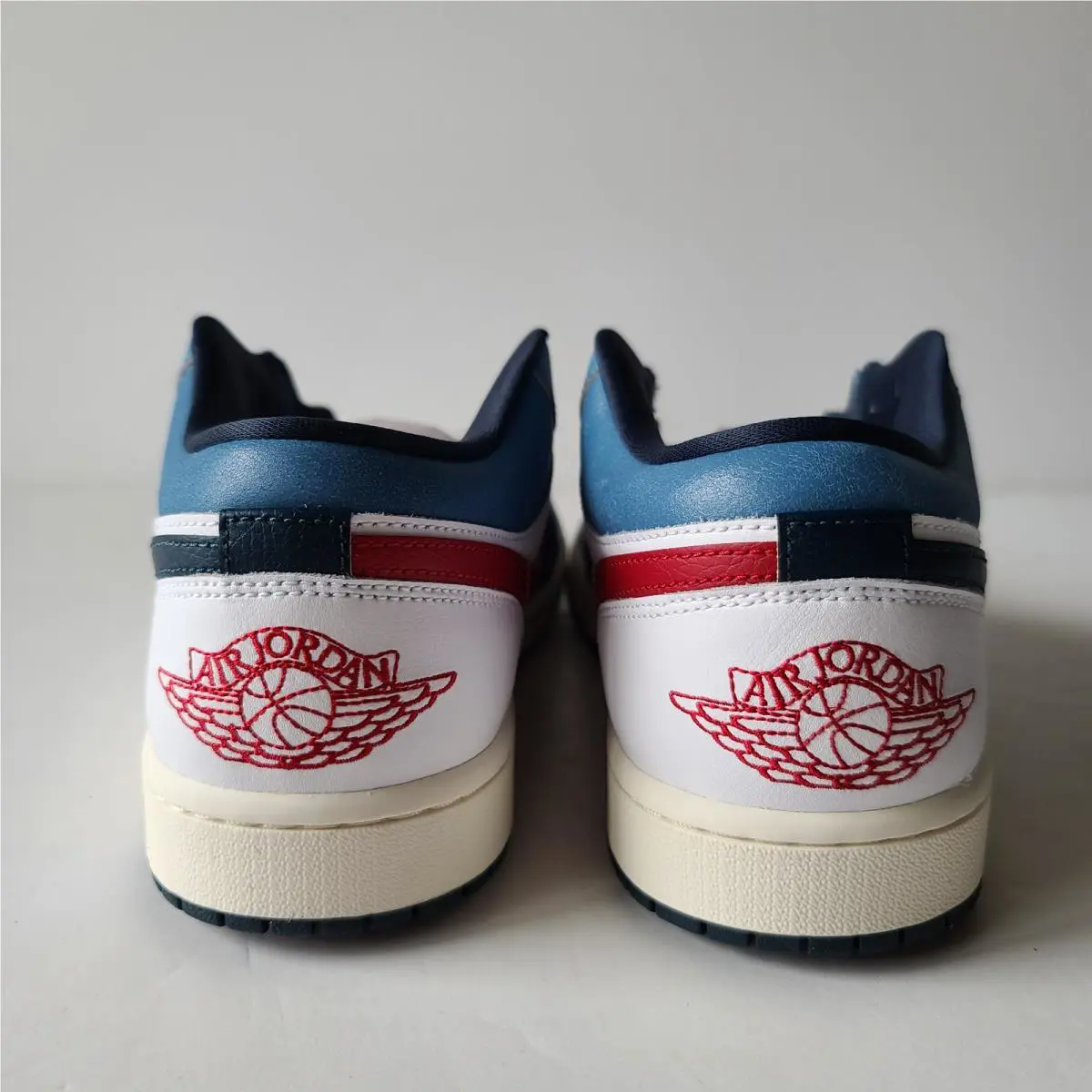 Nike shoes  - Blue 2