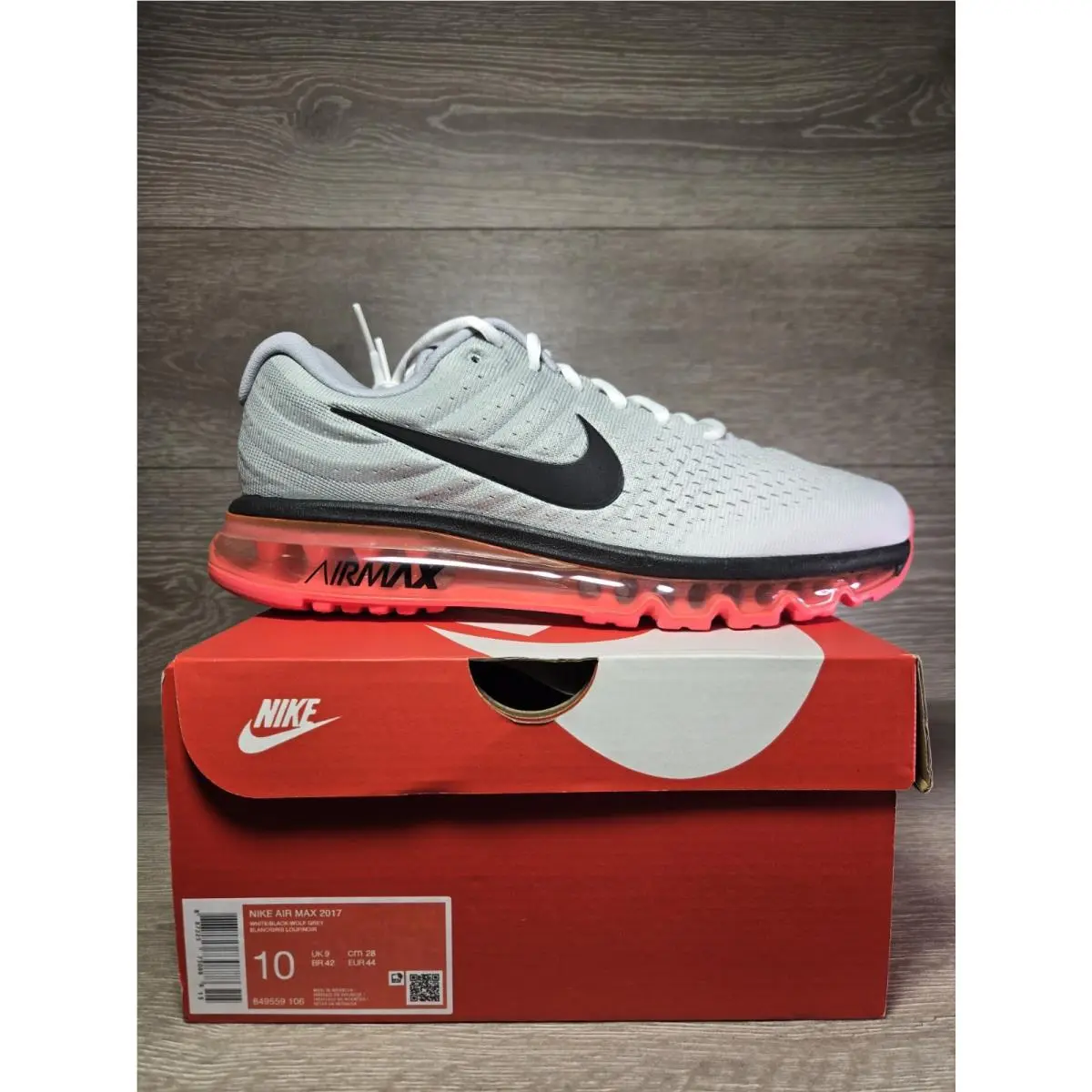 Air Max 2017 Running Shoes White Black Wolf Grey 849559-106 Men’s Size 10 by Nike
