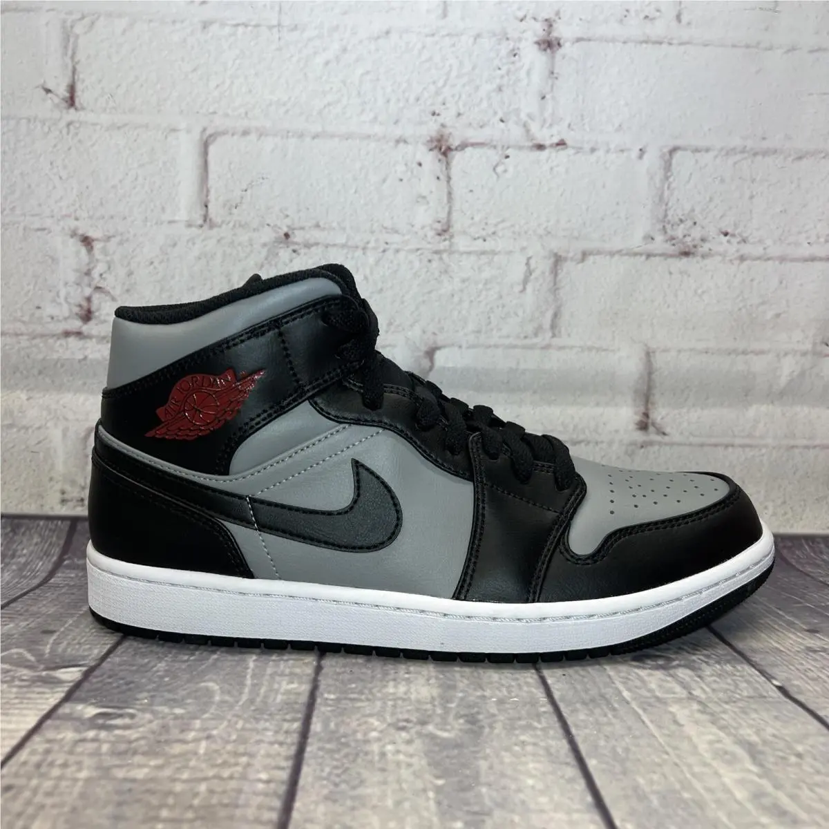 Nike shoes - Air Jordan 1 - Air - 554724-096 - Gray (UPC: 0195243826620) 0