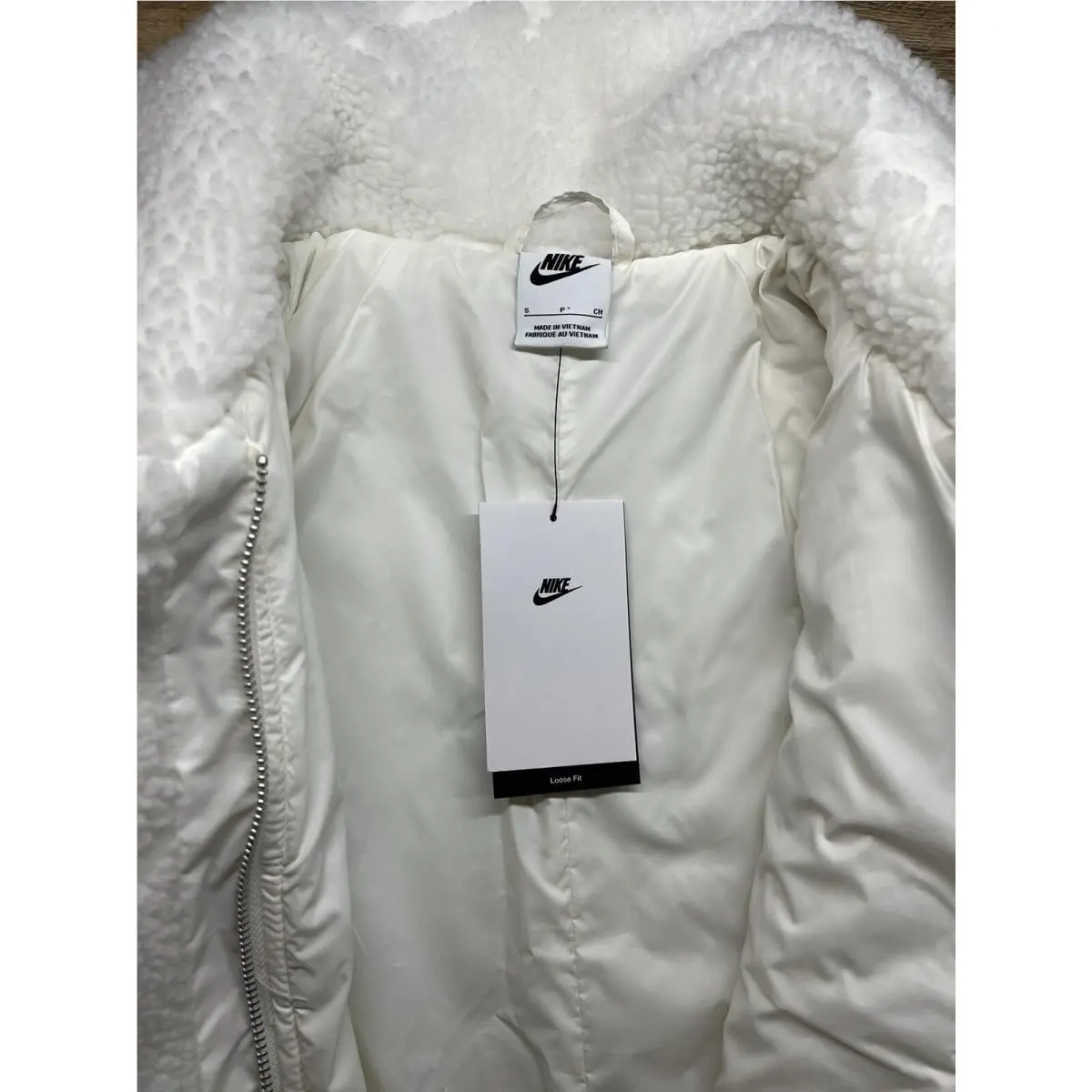 Nike clothing - Icon Clash - Icon Clash - DD5088 133 - White (UPC: 195242371428) 4