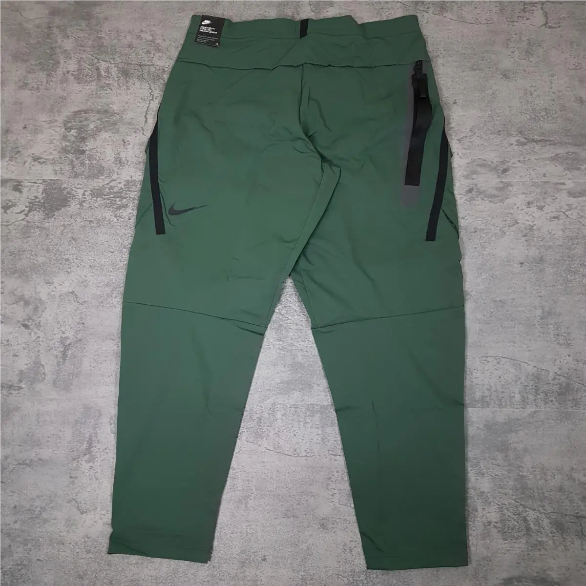 Nike clothing - NSW Tech Pack - NSW Tech Pack - DH2570 337 - Green 0