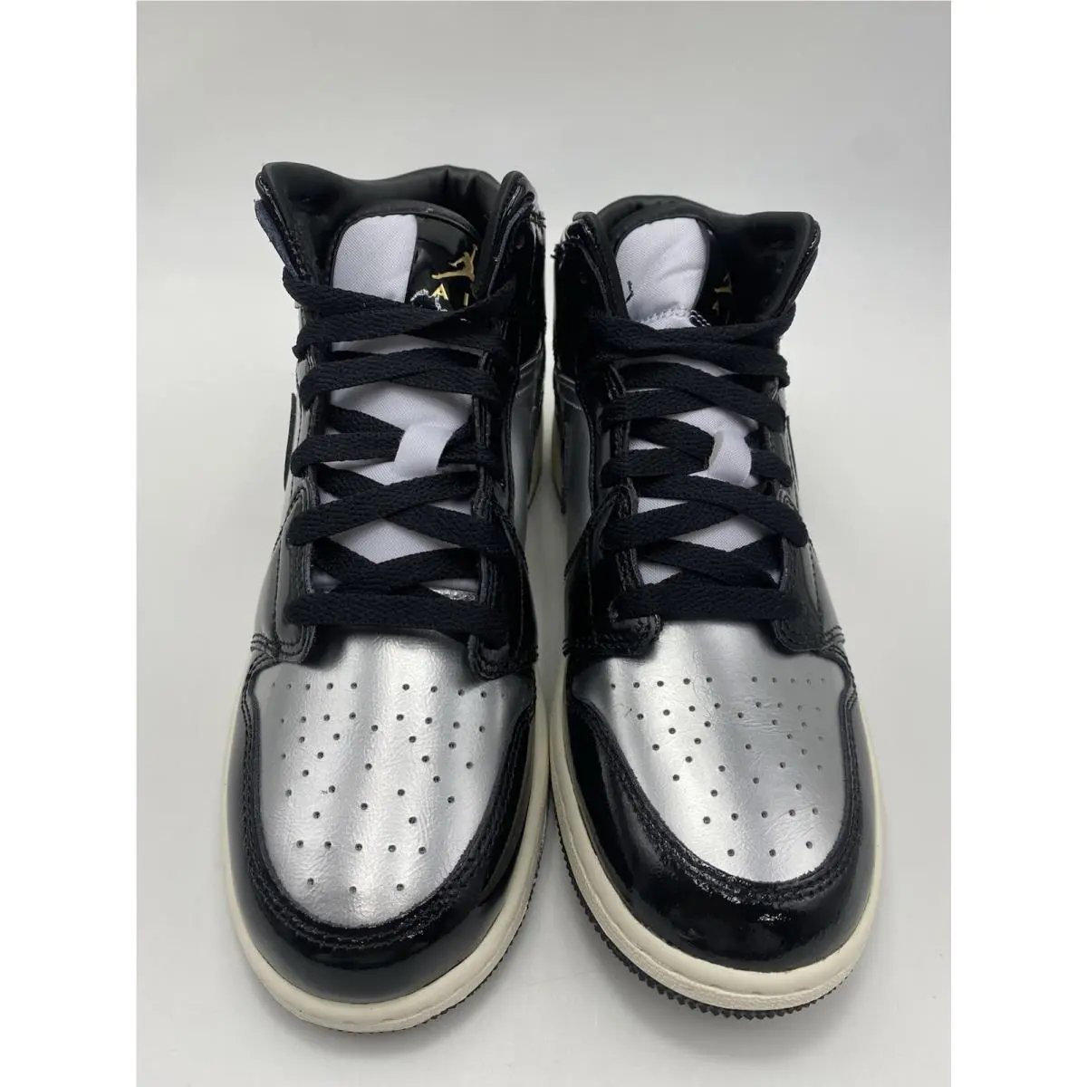 Nike shoes - Air Jordan 1 Mid SE - FZ3938 001 - Black/metallic Gold (UPC: 197600885646) 3
