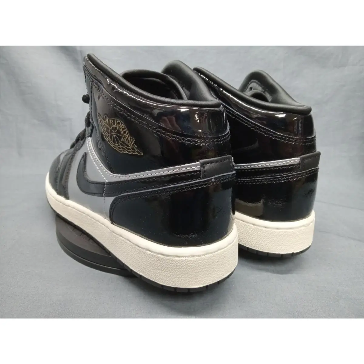 Nike shoes - Jordan Air 1 Mid GS - FZ3938 001 - Black (UPC: 197600882379) 4