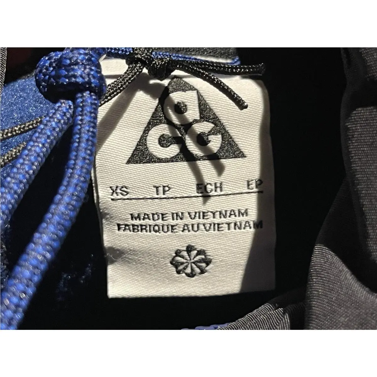 Nike clothing - Nike ACG Wolf Tree Mid Layer Hooded Jacket - HJ2458-010 - Black (UPC: 197859996841) 7