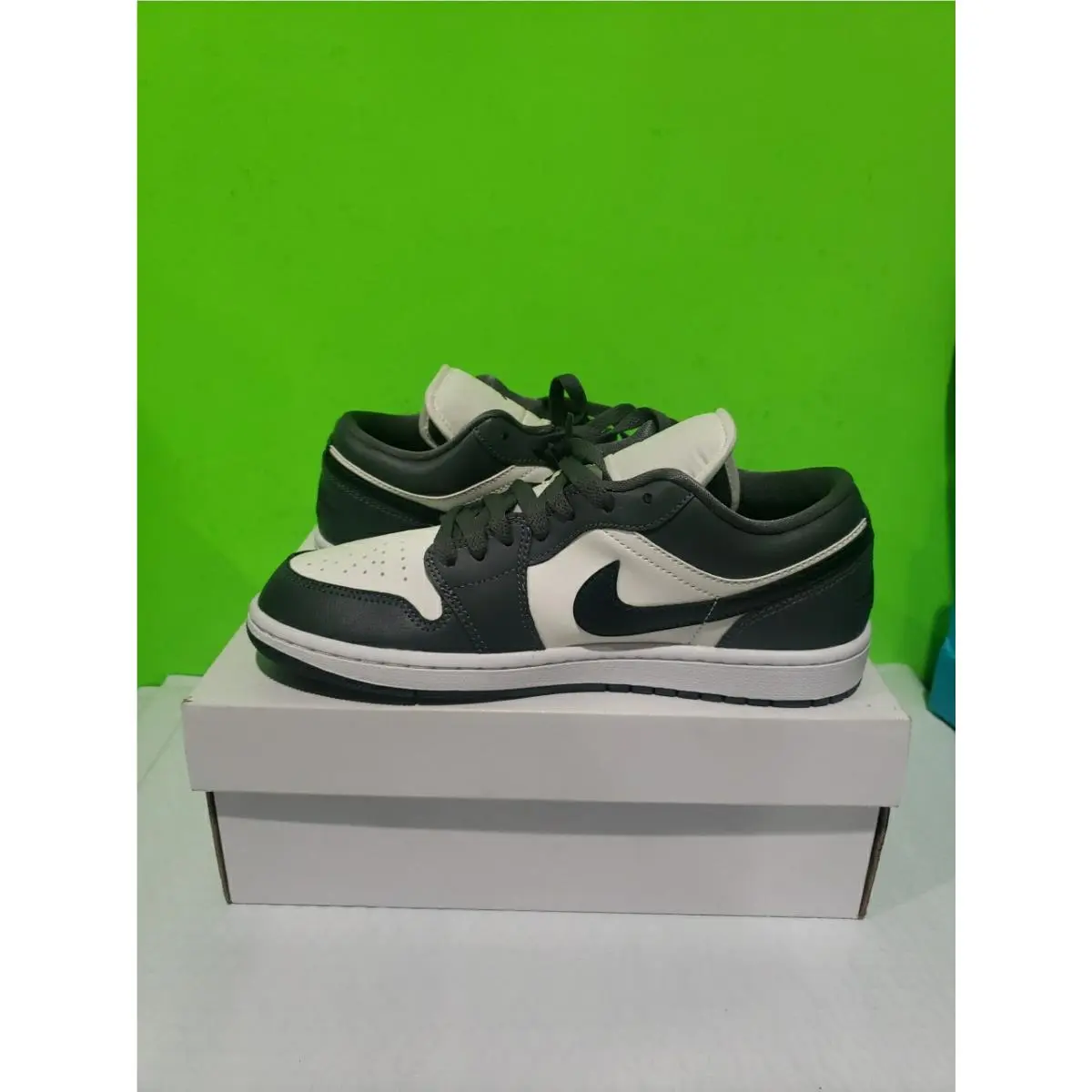 Nike shoes - Nike Air Jordan 1 - Air - 553558-152 - Gray 3
