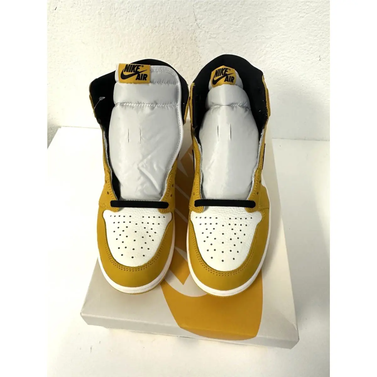 Nike shoes - Nike Air Jordan 1 - Air - DZ5485-701 - mustard 1