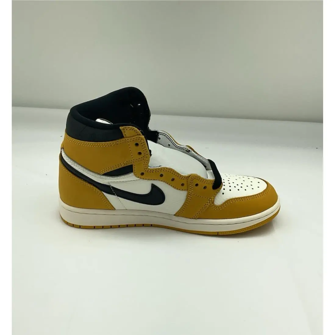 Nike shoes - Air Jordan 1 - Air - DZ5485-701 - Yellow, Manufacturer: Yellow Ochre/Black/Sail 3