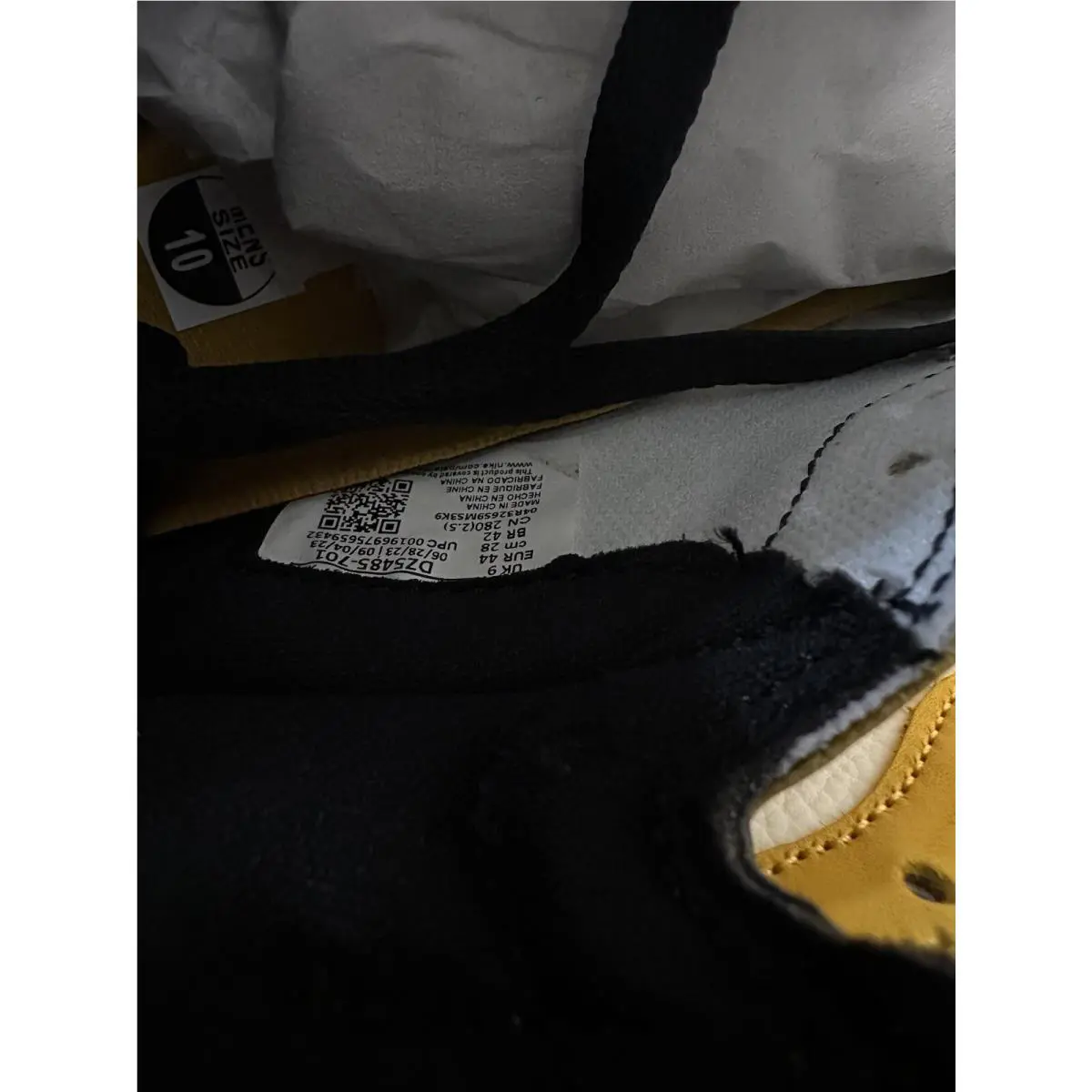 Nike shoes - Nike Air Jordan 1 - Air - DZ5485-701 - mustard 5