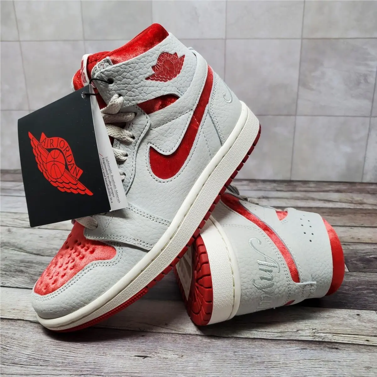 Air Jordan 1 High Zoom Air CMFT2 DV1304-106 Valentines Day Women`s Size 5.5