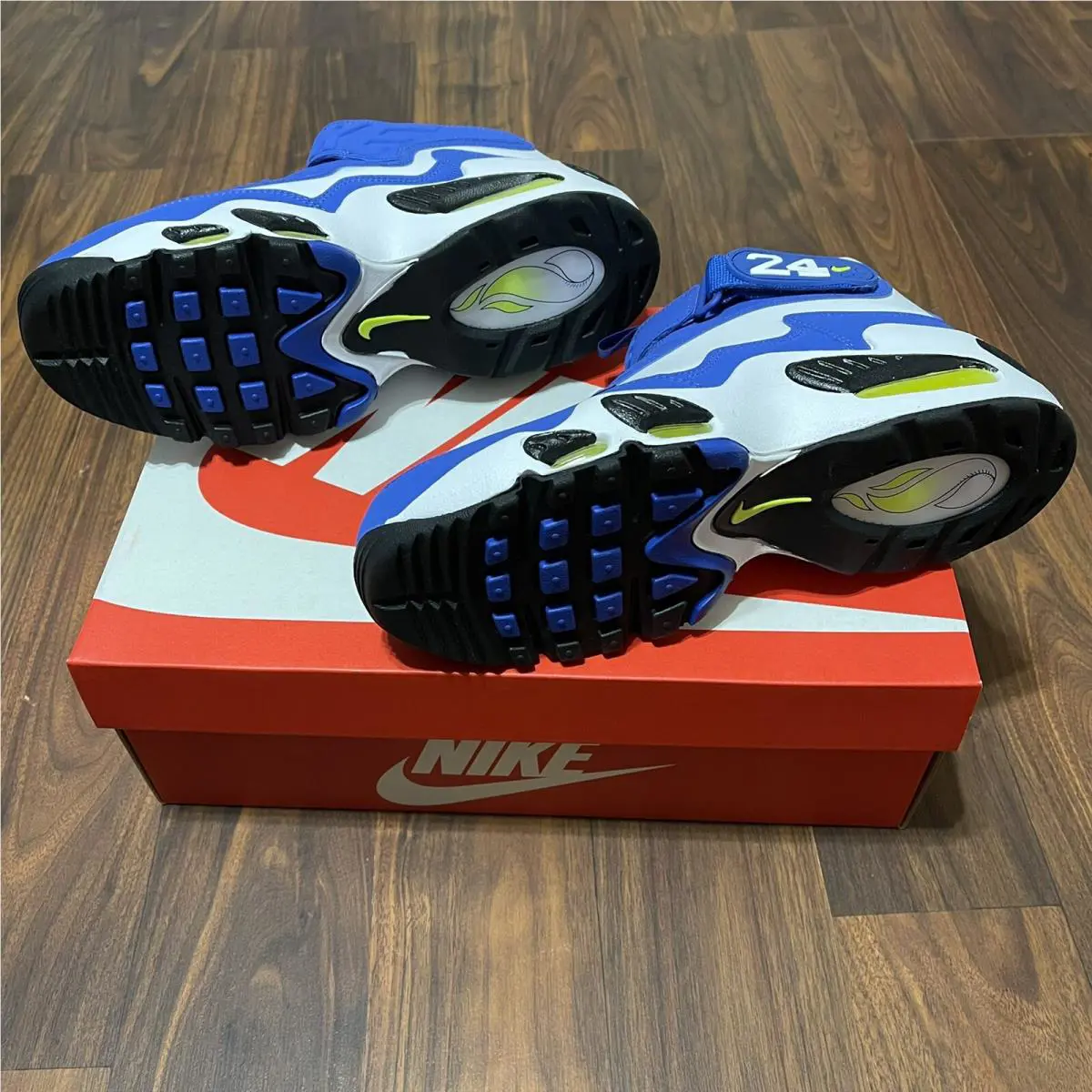 Nike shoes - DJ5161400 - DJ5161-400 - VARSITY ROYAL/BLACK-VOLT (UPC: 194958228095) 2