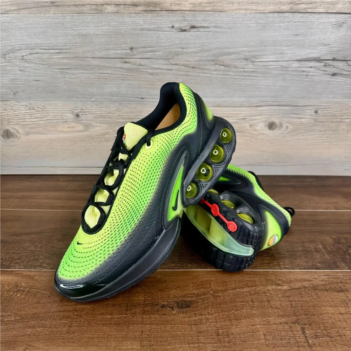 Nike Air Max Dn Mens Size 10.5 Light Lemon Twist Green Strike Black HV3521 700 - Green