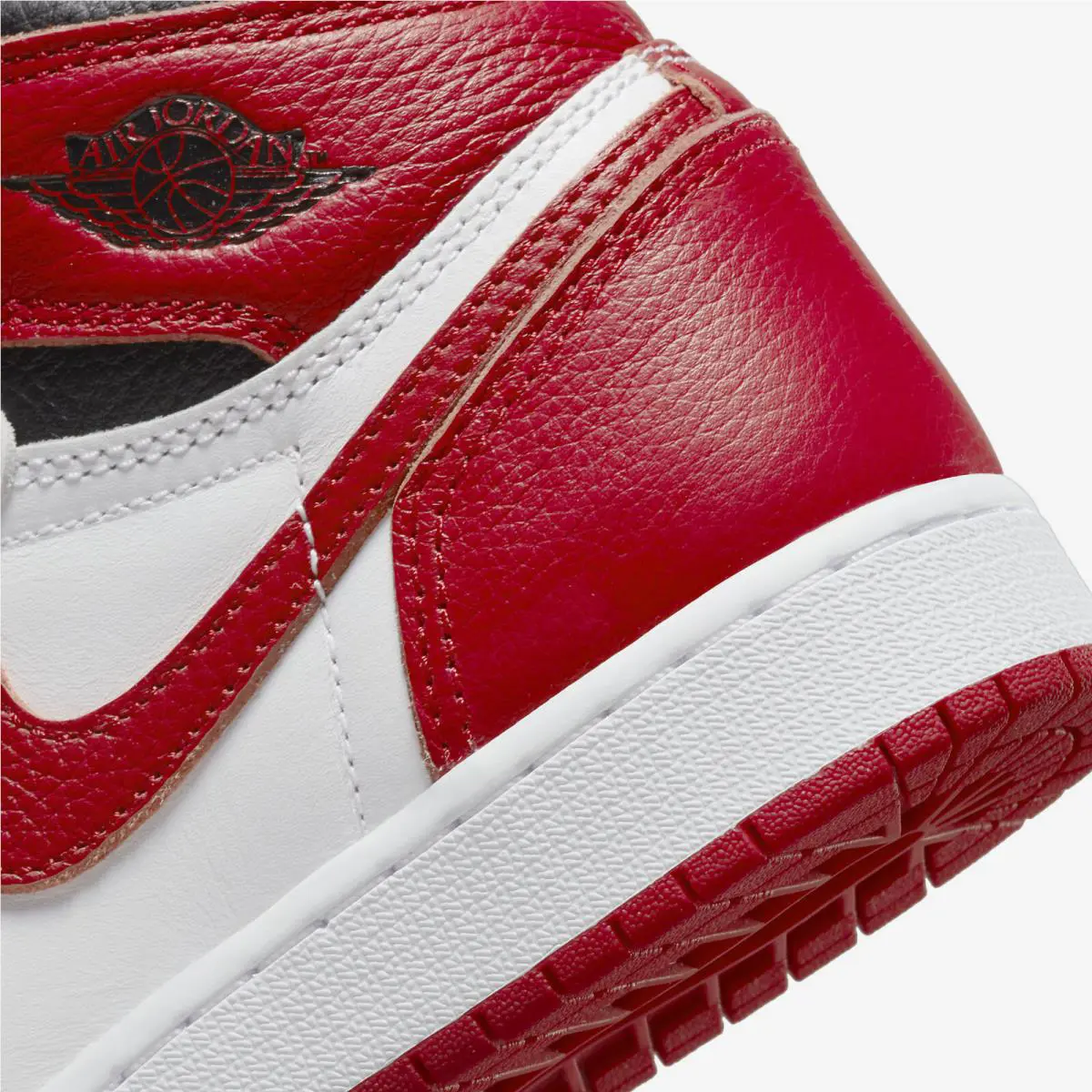 Nike shoes - Air Jordan 1 Retro High - 575441 161 - White/ University Red-Black 4