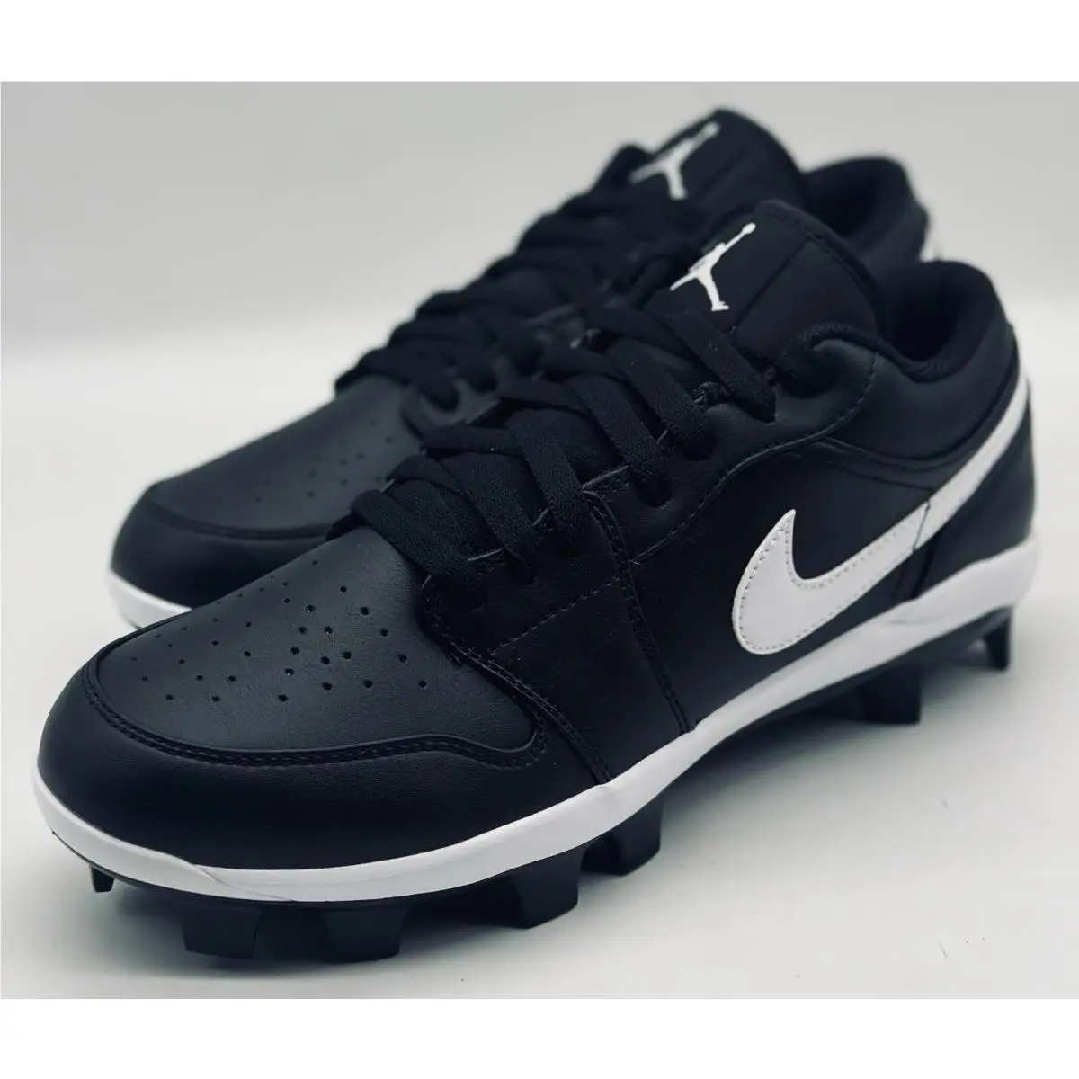 Air Jordan 1 Retro Mcs Low Black White Cleats CJ8524-001 Men’s Size 9 by Nike