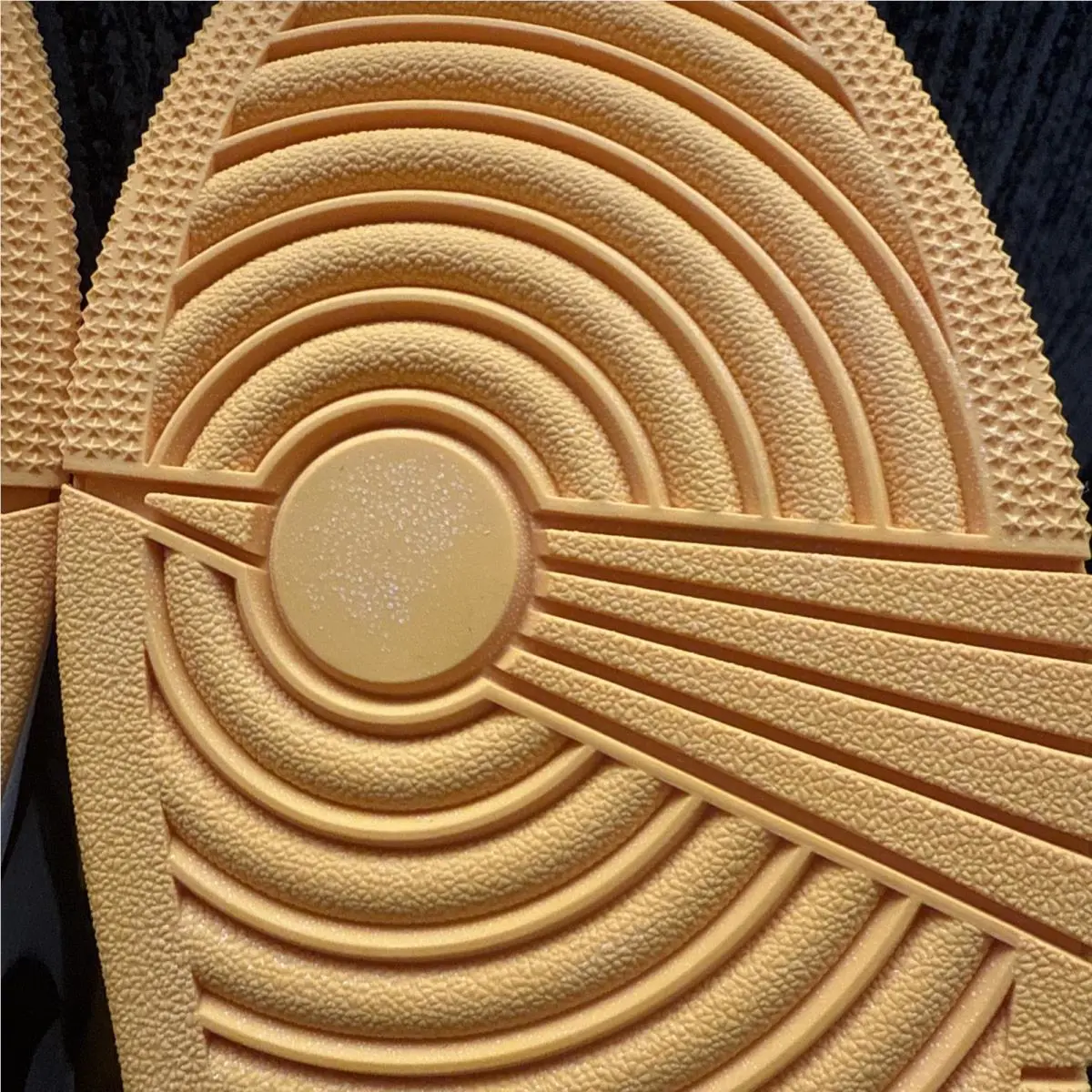 Nike shoes - Air Jordan 1 - Air - 555088-711 - Yellow 3
