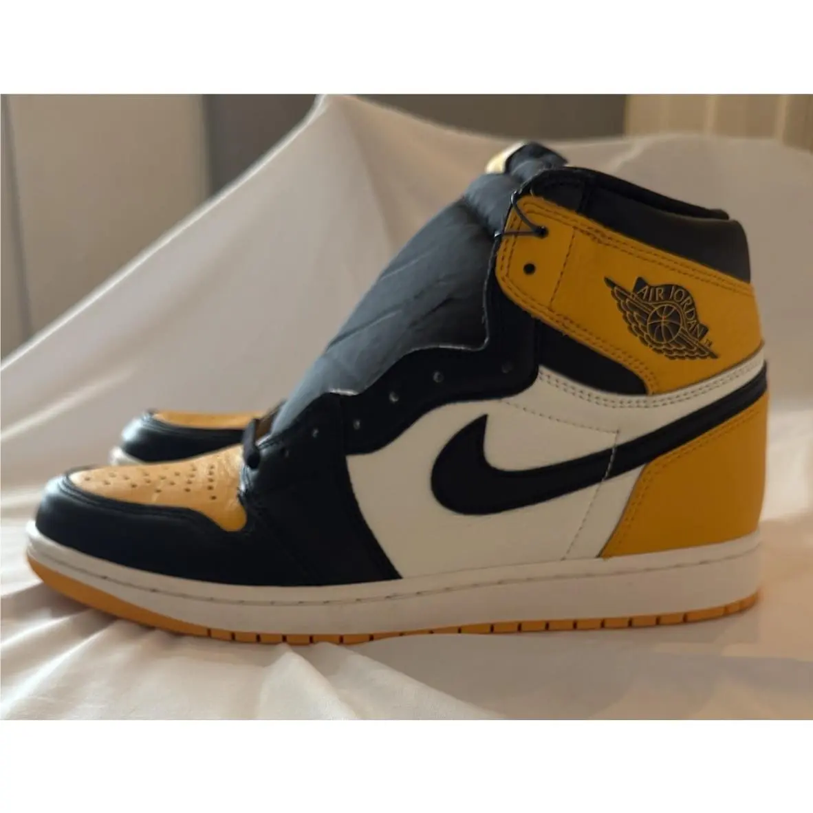 Nike shoes - Nike Air Jordan 1 - Air - 555088711 - Yellow (UPC: 196149163840) 10
