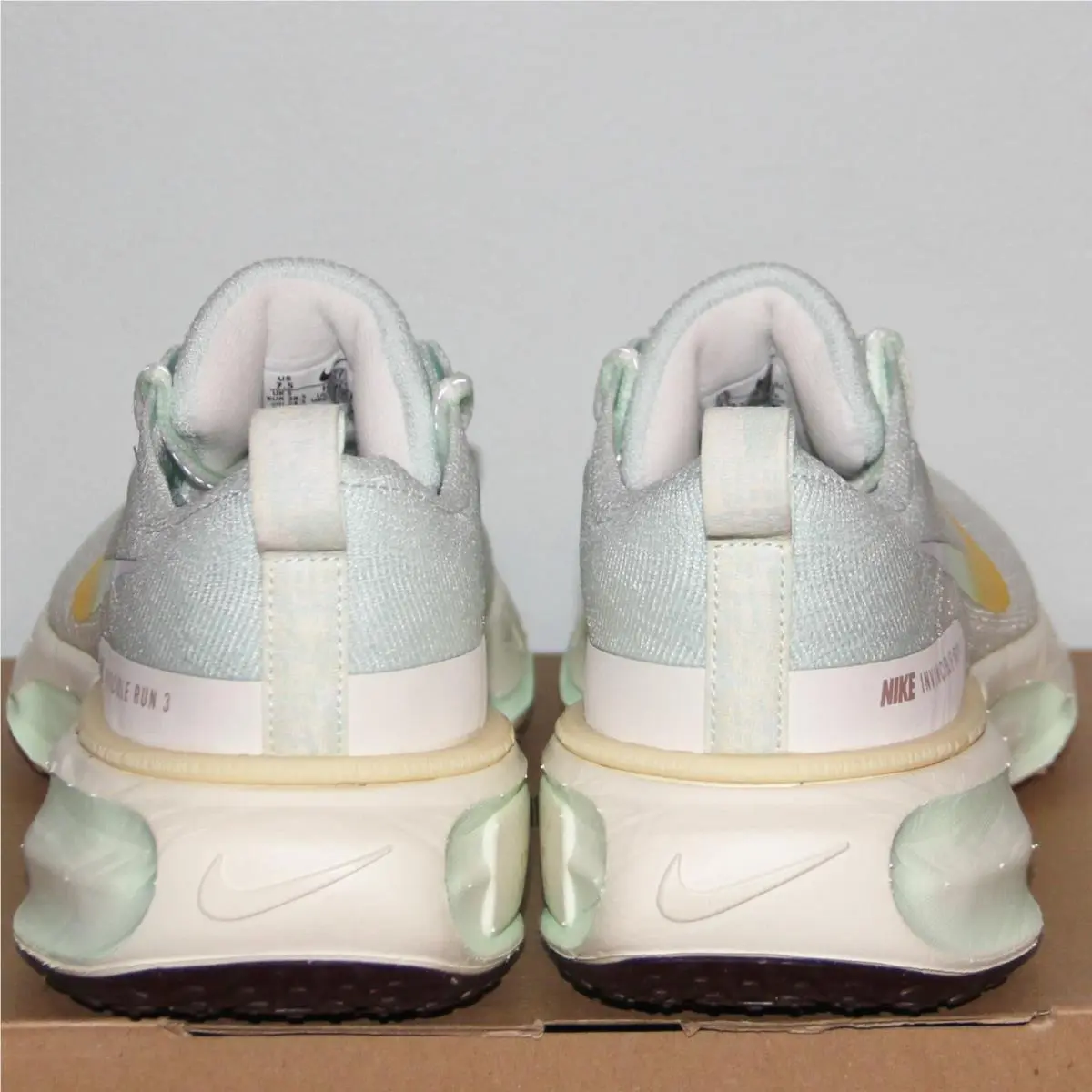 Nike shoes - Nike ZoomX Invincible Run 3 Flyknit - HF5729-391 - Green (UPC: 197594798274) 3