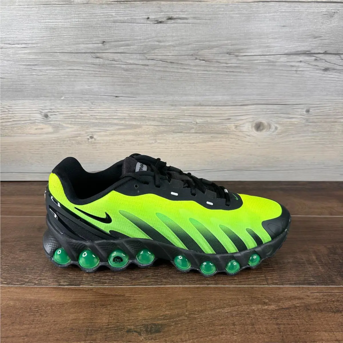 Nike shoes - Nike Air Max DN8 - Air Max - HQ4681-010 - Green 1