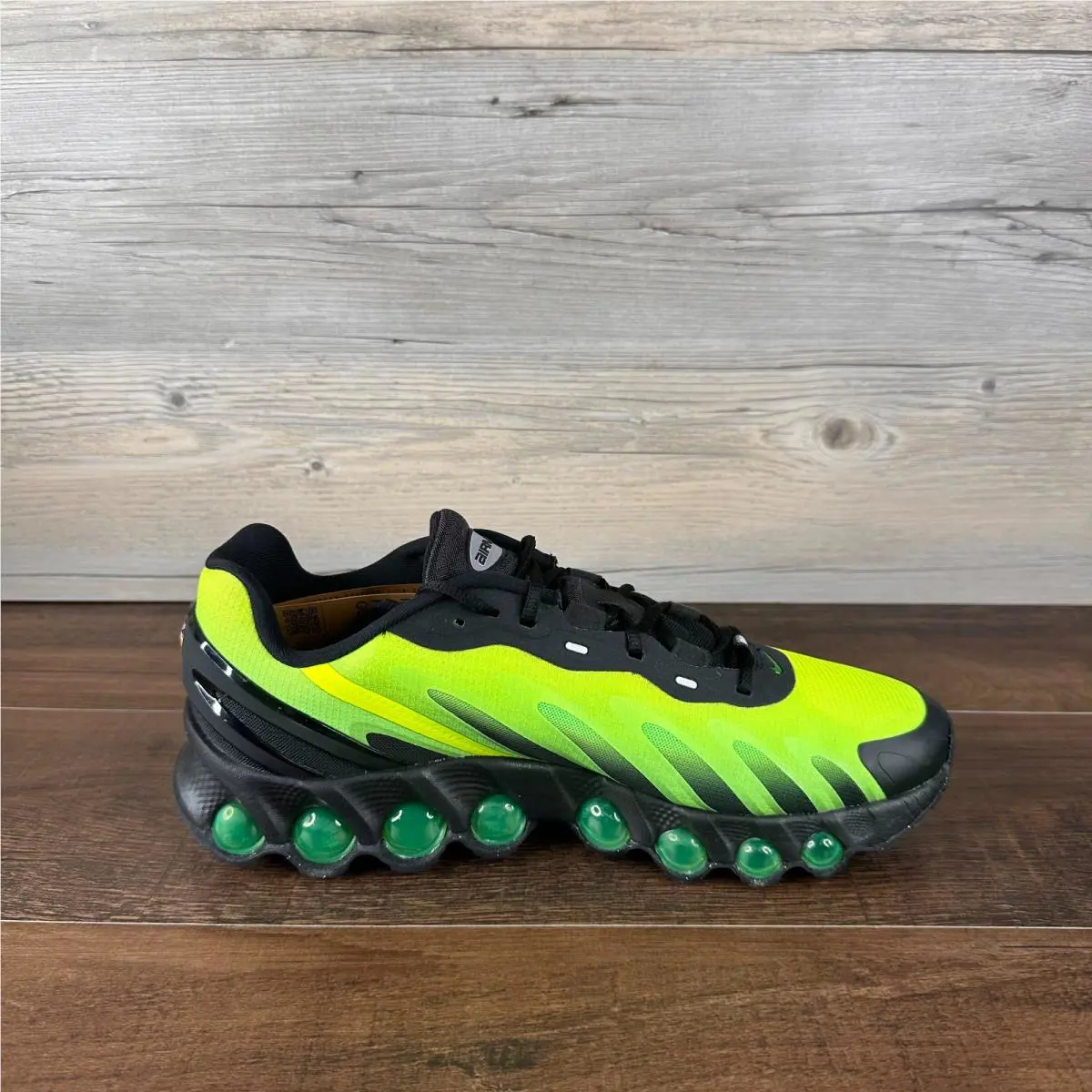 Nike shoes - Nike Air Max DN8 - Air Max - HQ4681-010 - Green 4