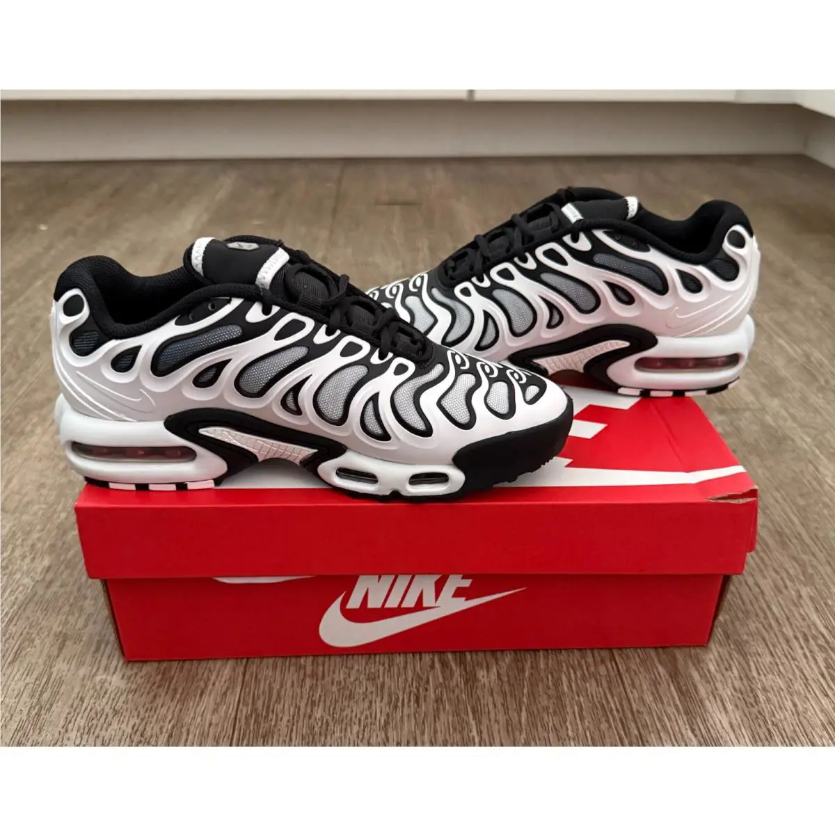 Nike shoes - Nike Air Max Plus - Air Max Plus - FV4081-102 - White (UPC: 197598746691) 3