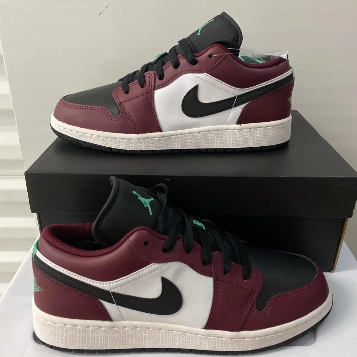 Nike Air Jordan 1 Low Dark Beetroot GS Shoes DM0589-635 Size 6Y Womens 7.5