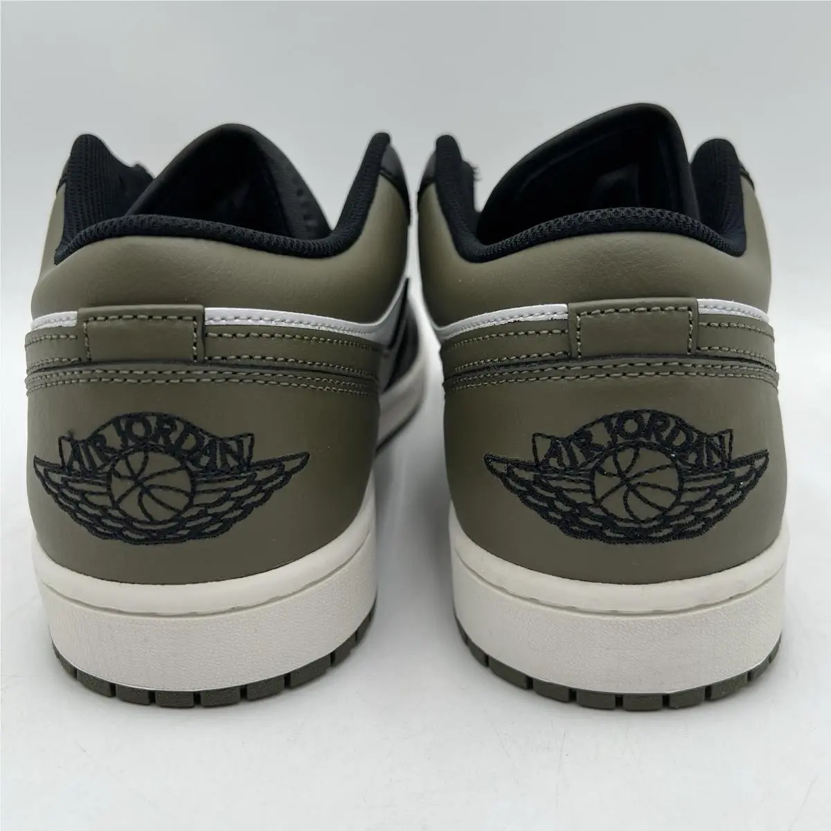 Nike shoes - Air Jordan 1 Low - Air Low - 553558 092 - White 4