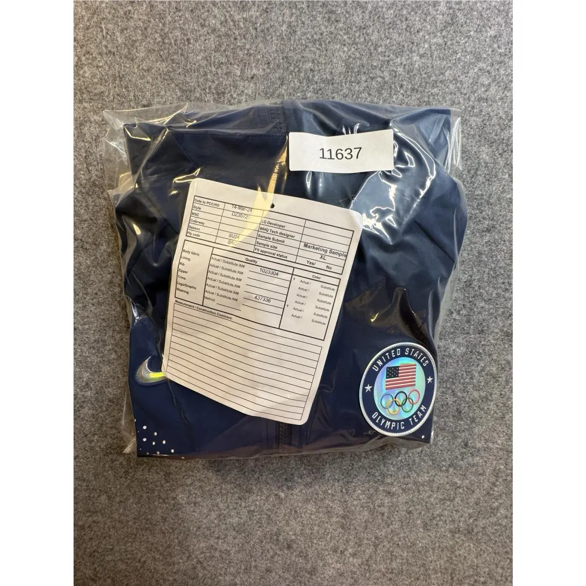 Nike clothing - DZ3559492 - DZ3559492 - Blue 18