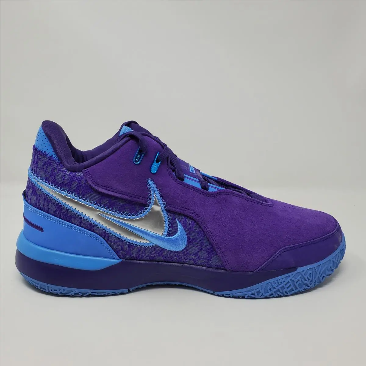 Nike shoes - FJ1566500 - FJ1566-500 - Purple/Mtlc Silver (UPC: 196975853052) 2